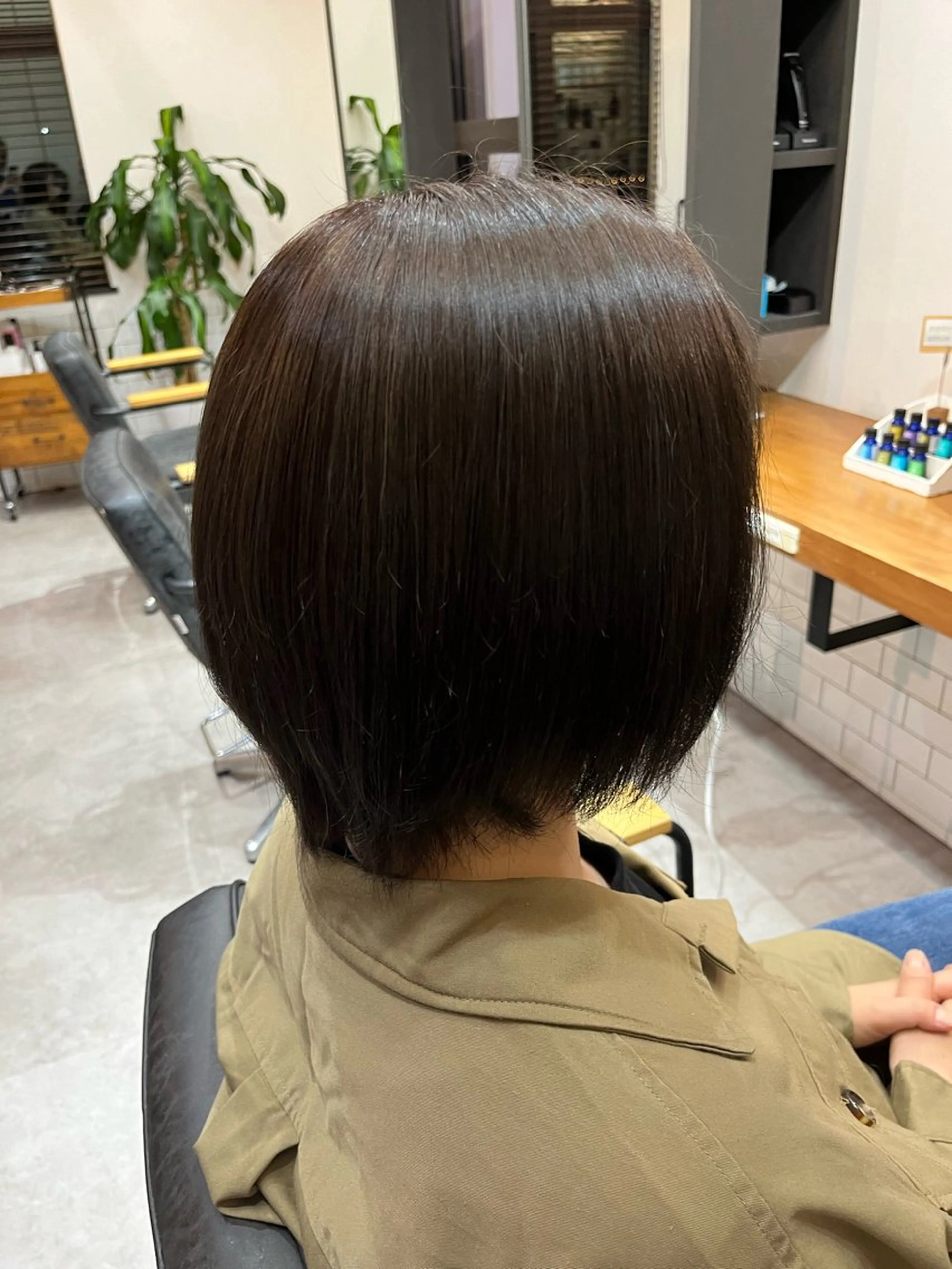 カラー 鴨田 彩音のヘアスタイル