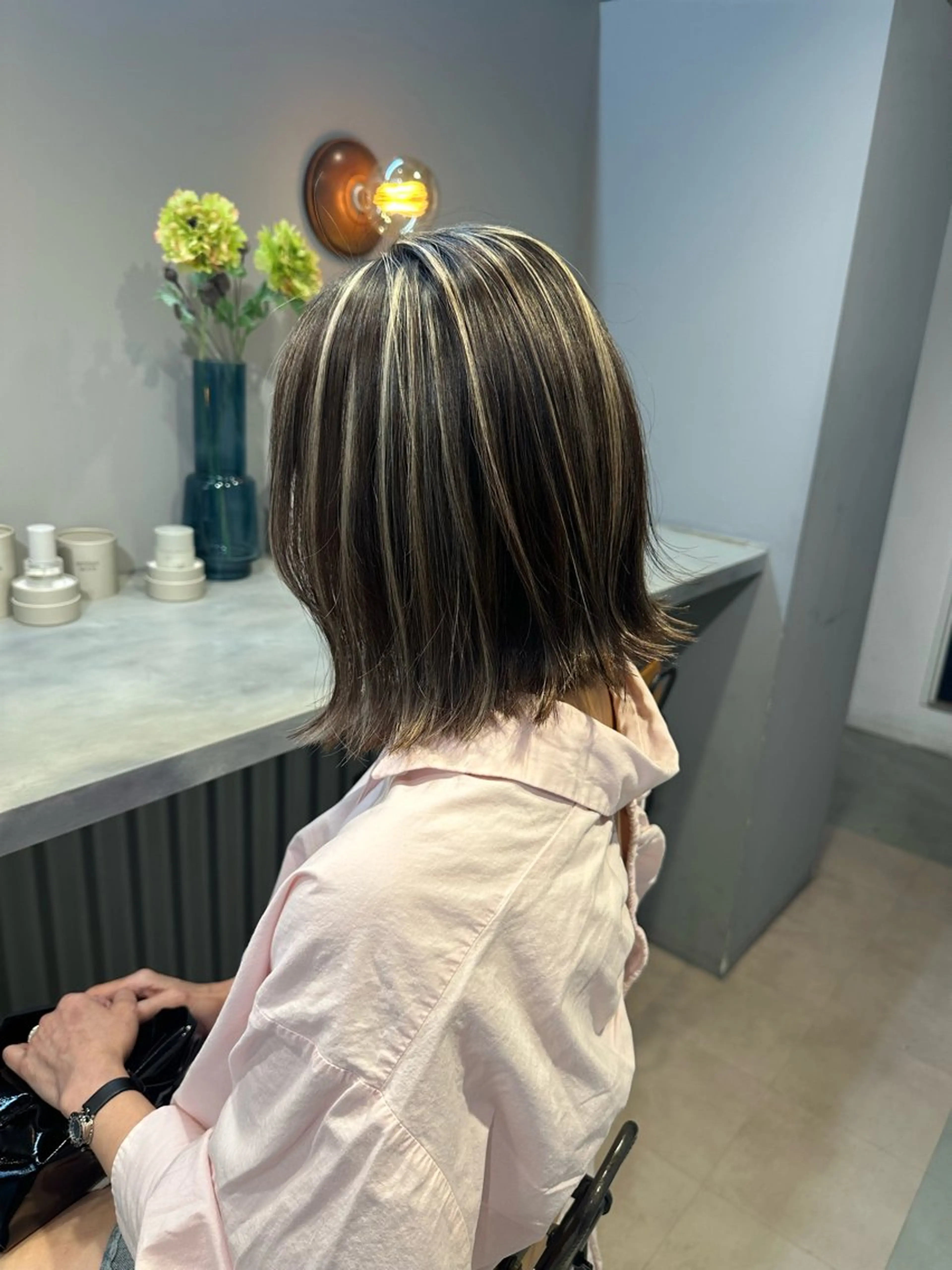 ミディアム カラー ハイライトカラー ハイライト ヘアカラー トリートメント 💖ハイライト/ハイ トーン💖MIKIのヘアスタイル