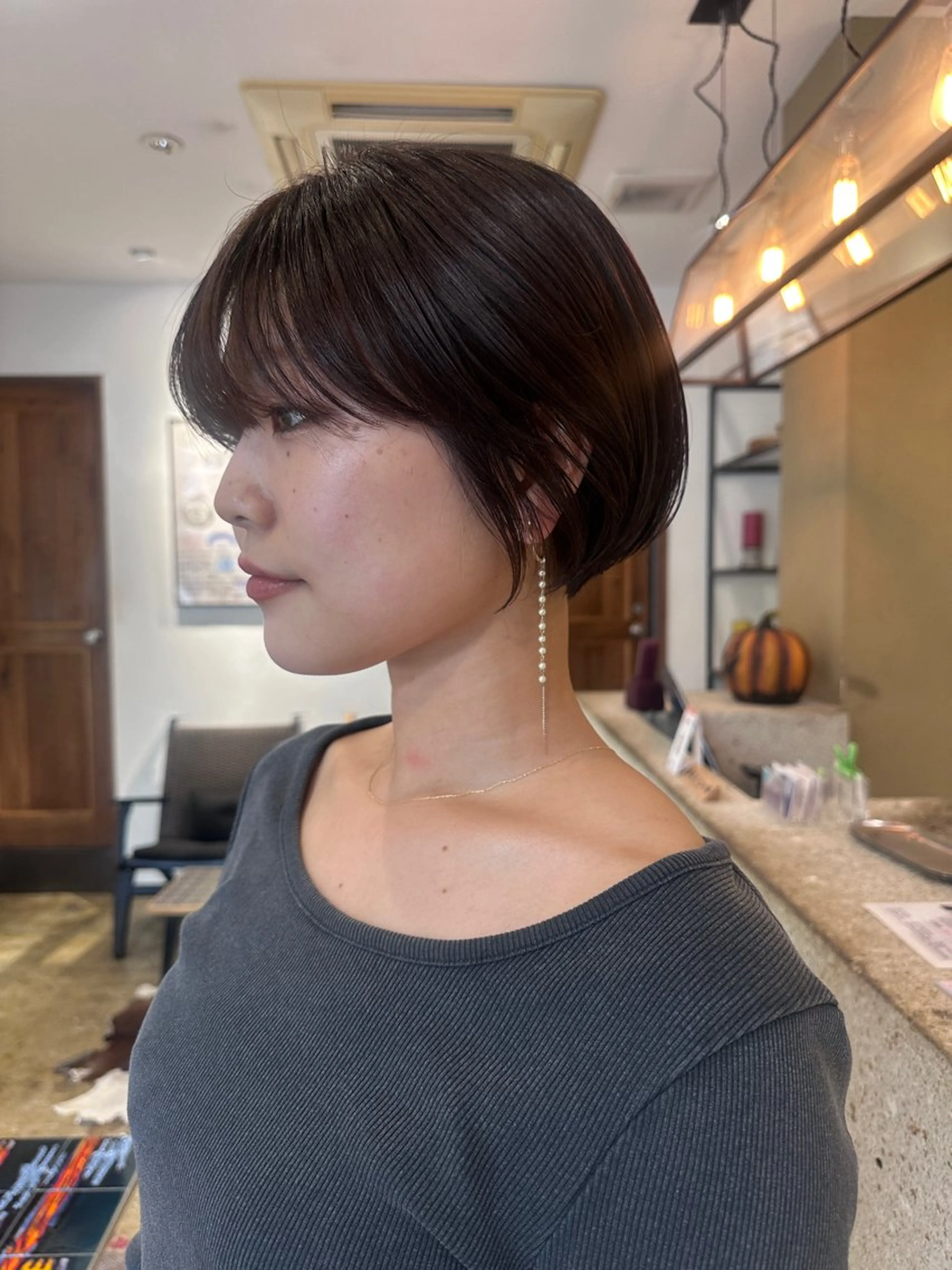 ショート カラー ショートボブ ブラウンカラー チョコレートブラウン ボブ ショートヘア YUI/レイヤー/ ハッシュカットのヘアスタイル