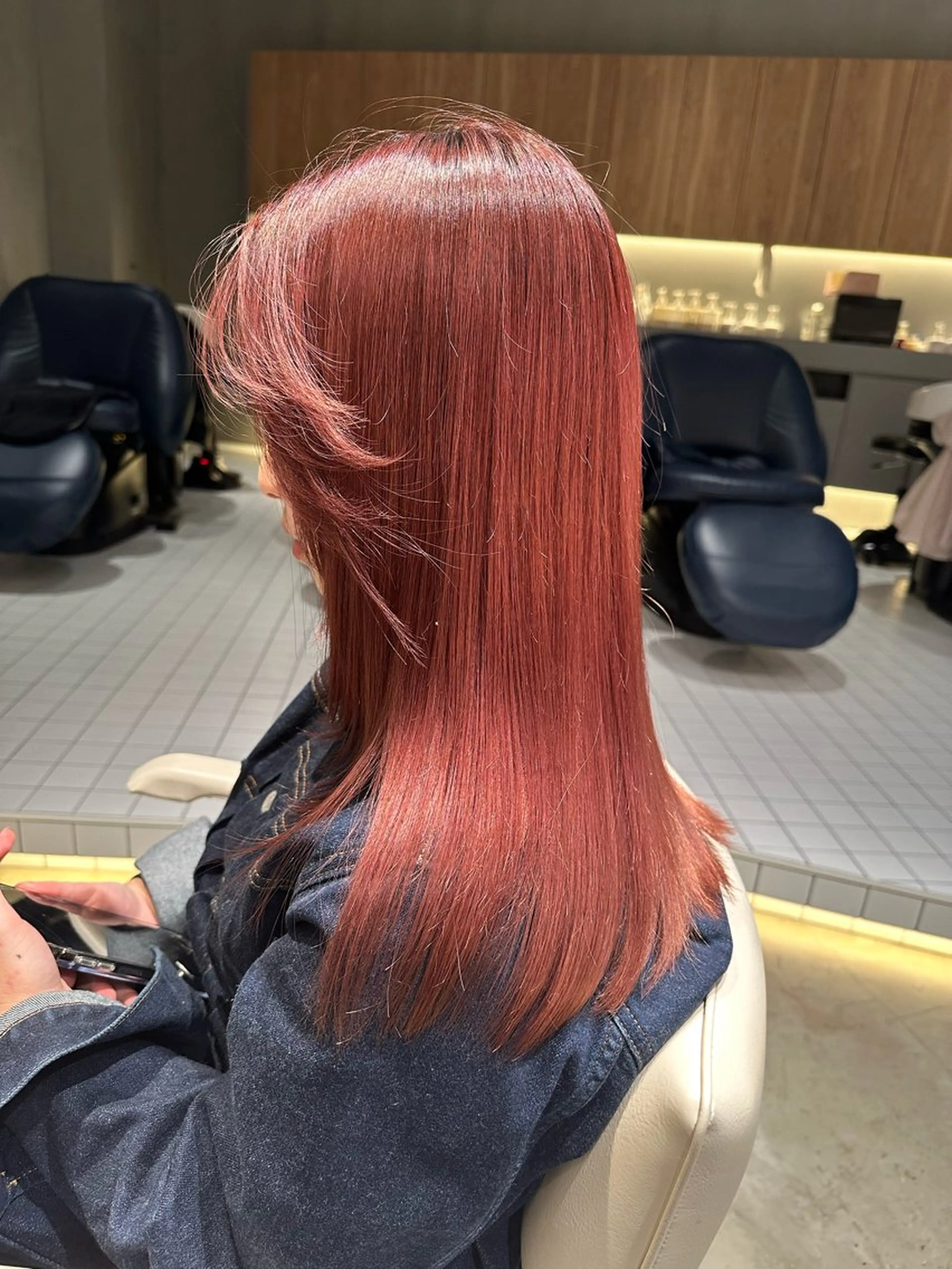 セミロング カラー Kurt by deco所属・hana /ハイトーンカラーのヘアスタイル