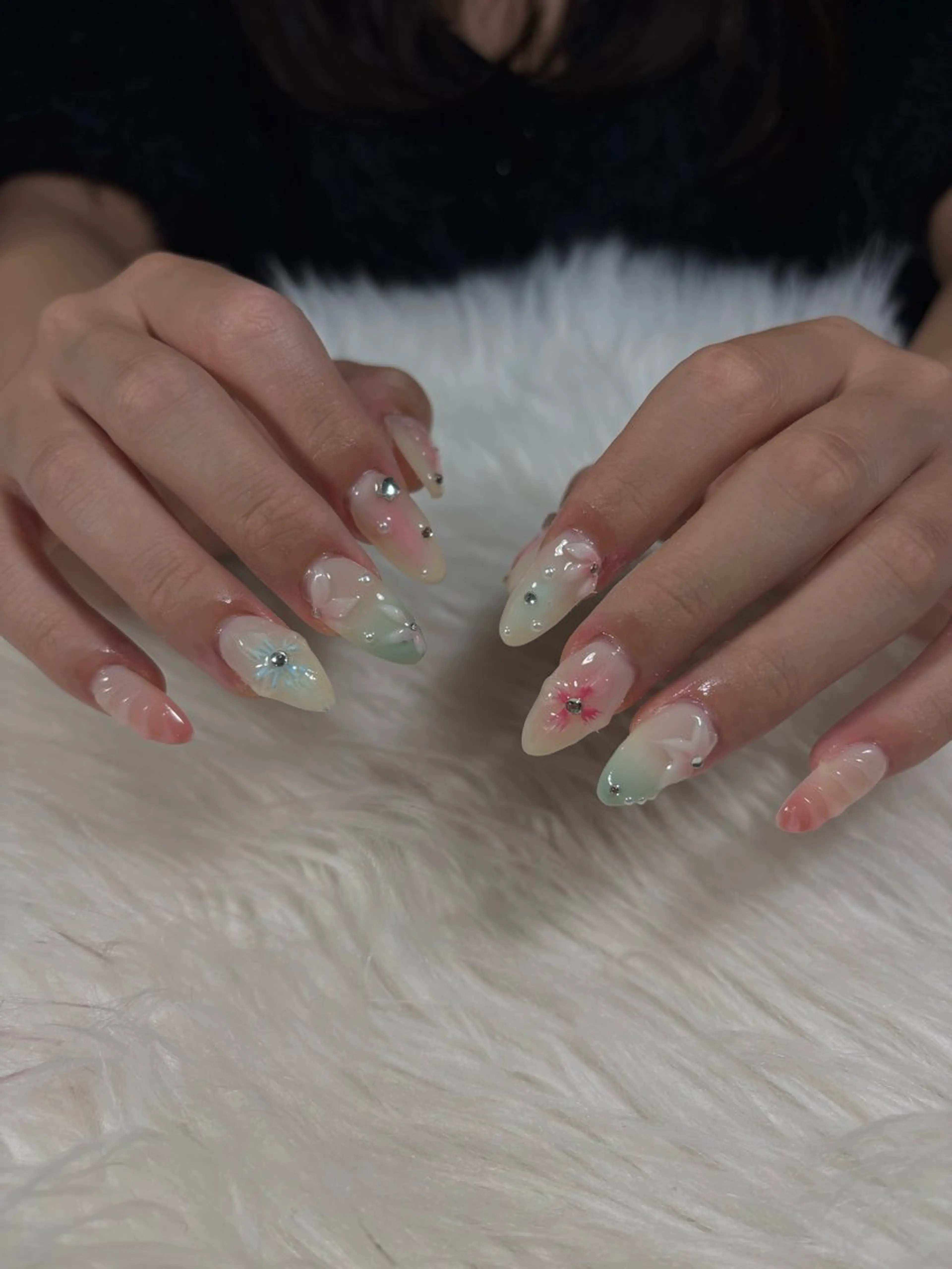 ネイル ハンドネイル 🦋Hina🦋 1月予約受付中✨のネイルデザイン