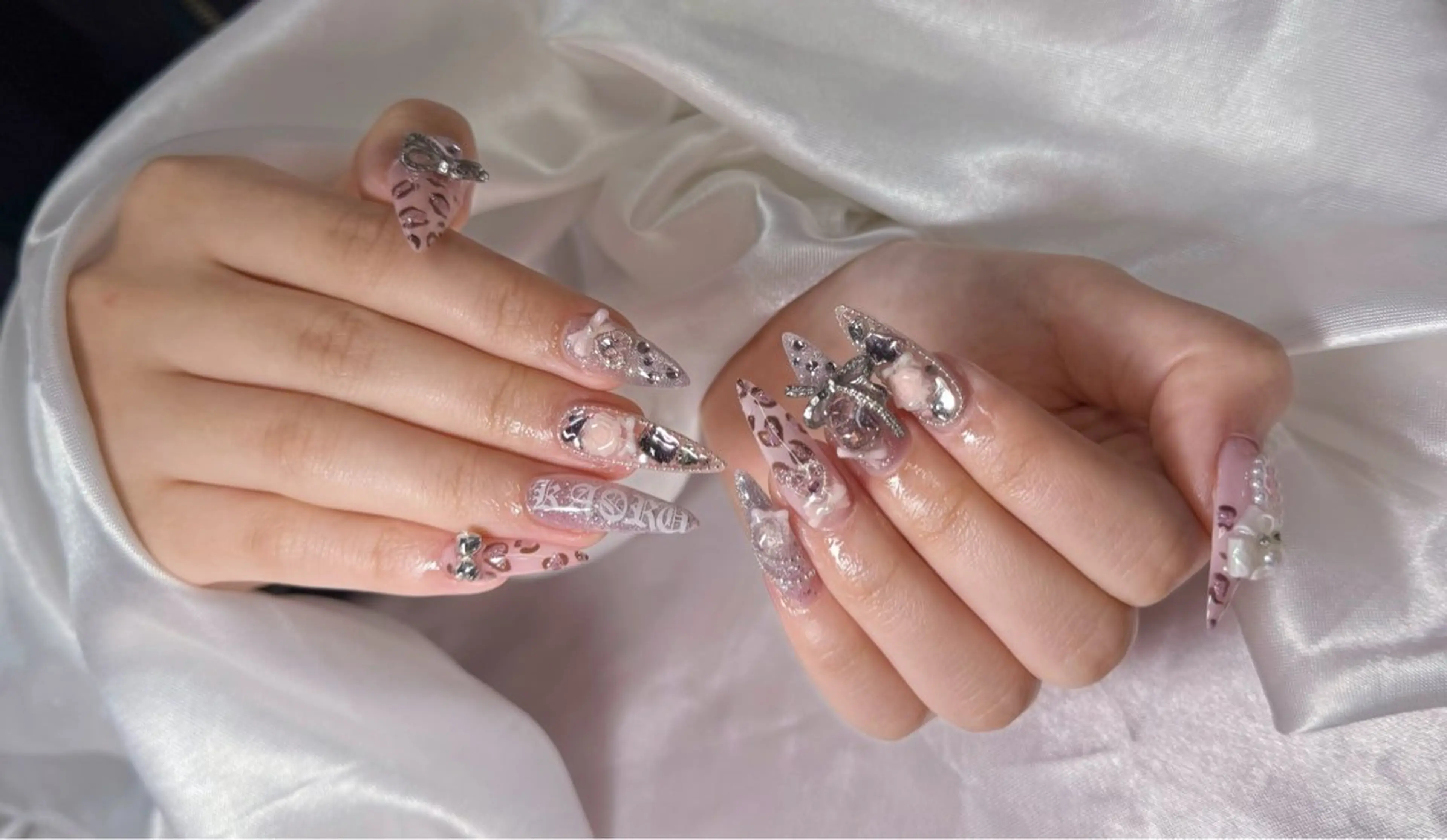 ネイル アートネイル ネイルチップ Lya Nail Rinのネイルデザイン