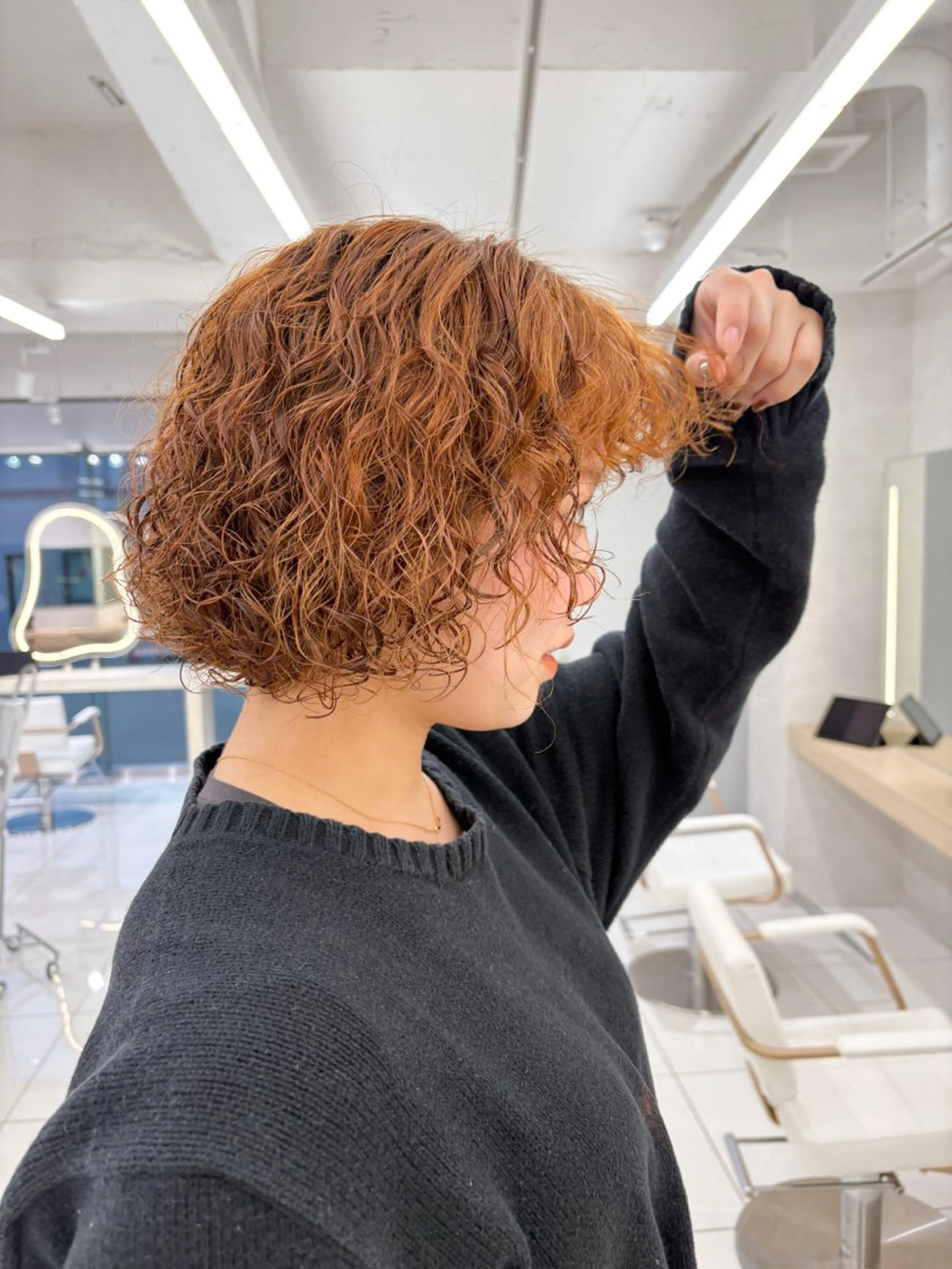 ブリーチなしダブルカラー＋カットの写真