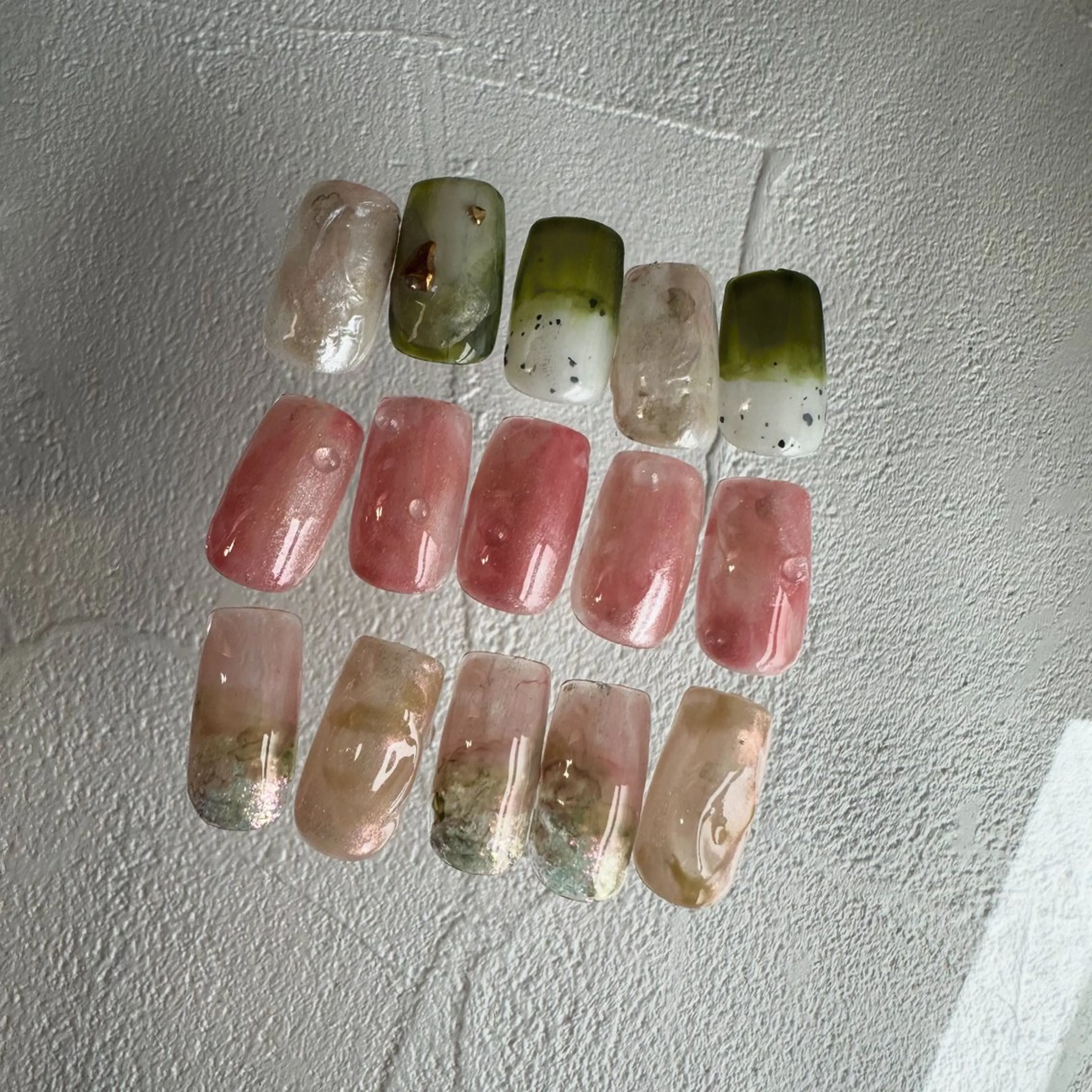 ネイル ブルー フットネイル マグネットネイル ミラーネイル ニュアンスネイル nailsalon Daphneのネイルデザイン