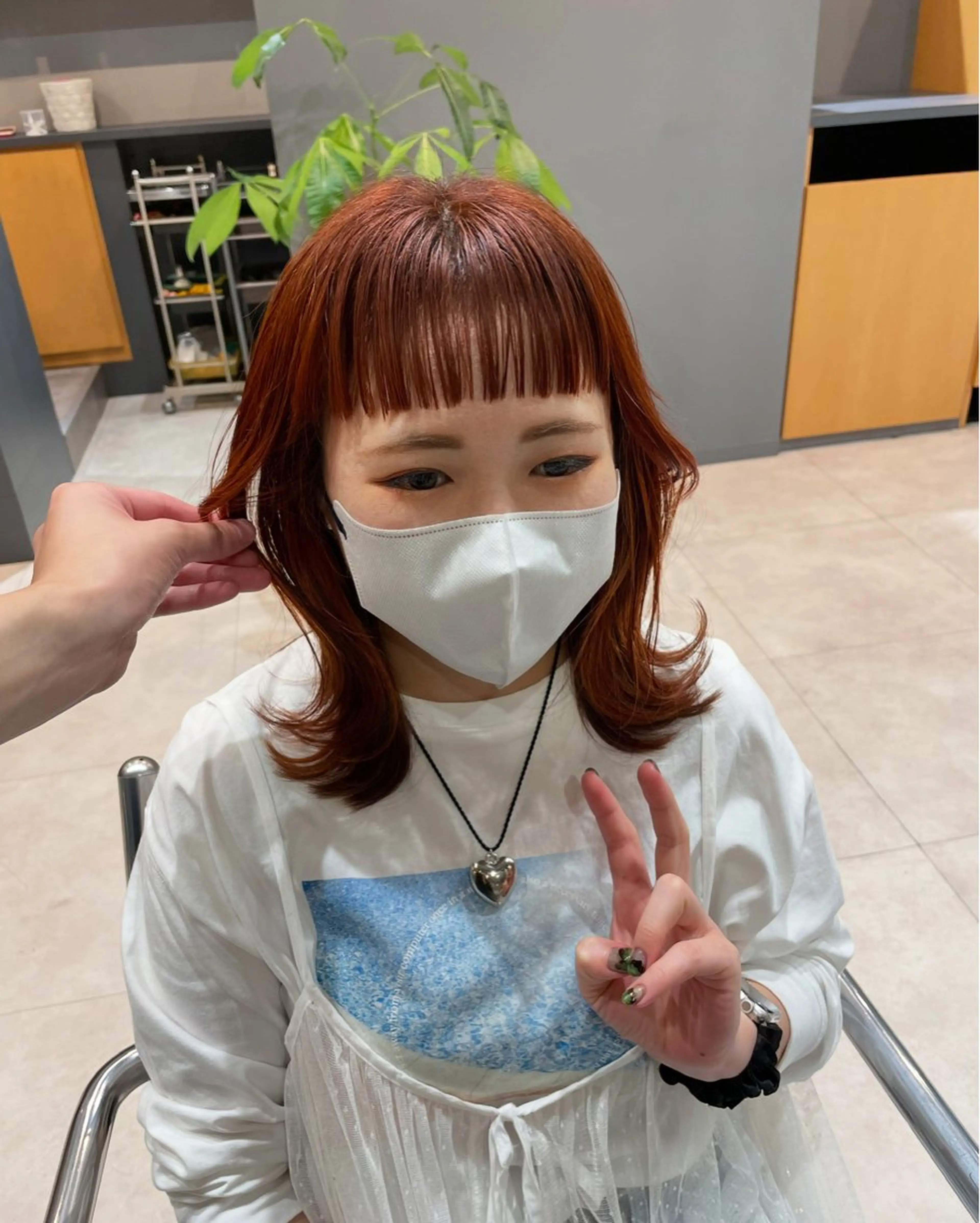 セミロング カラー オレンジ エマ ピボット 中川店所属・富原崇太/切りっぱな しボブ/透明感カラーのヘアスタイル