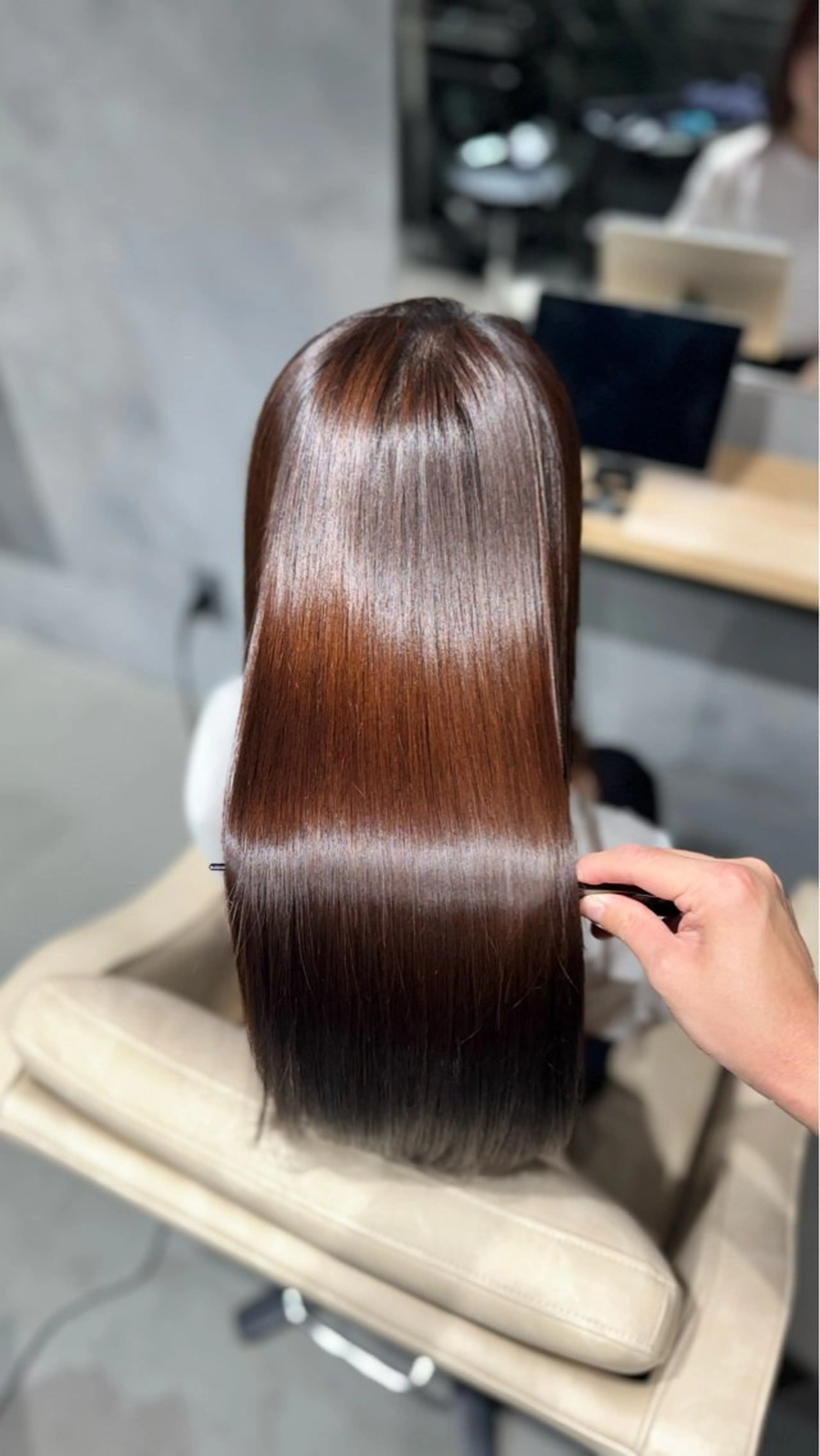 ロング shinka　omotesando所属・ブリーチ縮毛矯正 /髪質改善/タイチのヘアスタイル