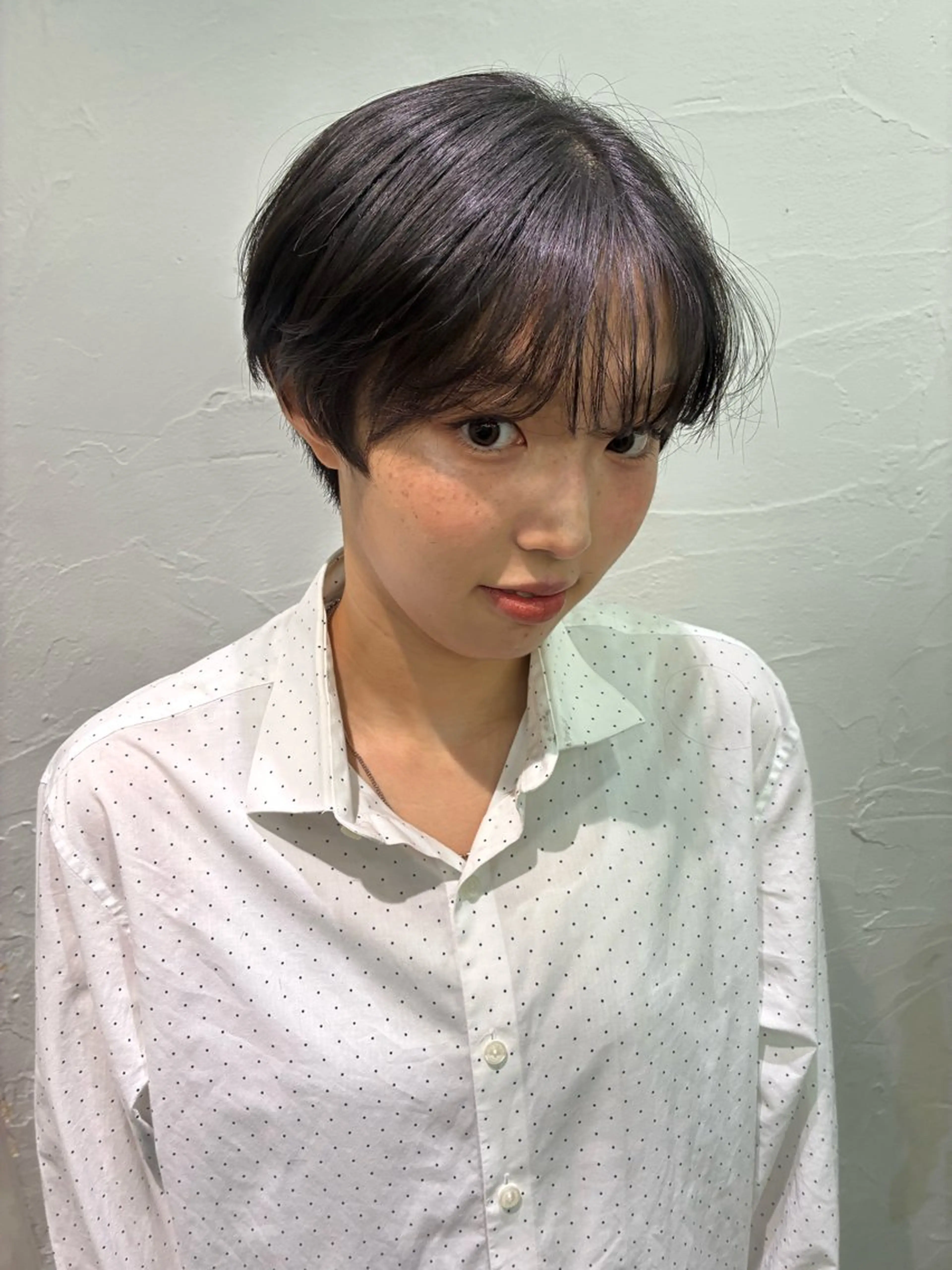 ショート カット 佐藤 芽衣のヘアスタイル