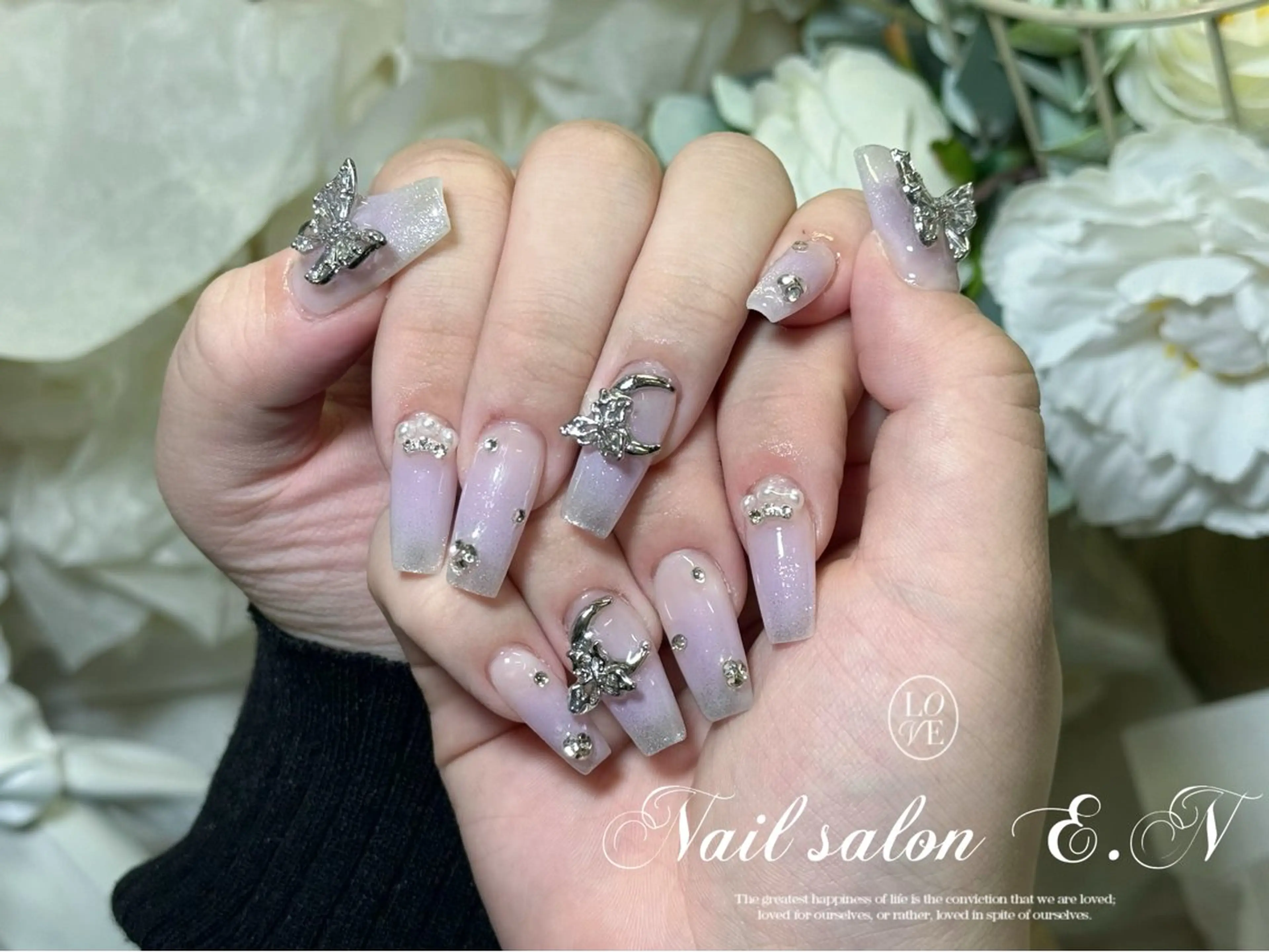 ネイル アートネイル オーロラネイル ガーリー キラキラネイル 韓国ネイル ハンドネイル E.N🦋 長さ出し/持ち込みのネイルデザイン