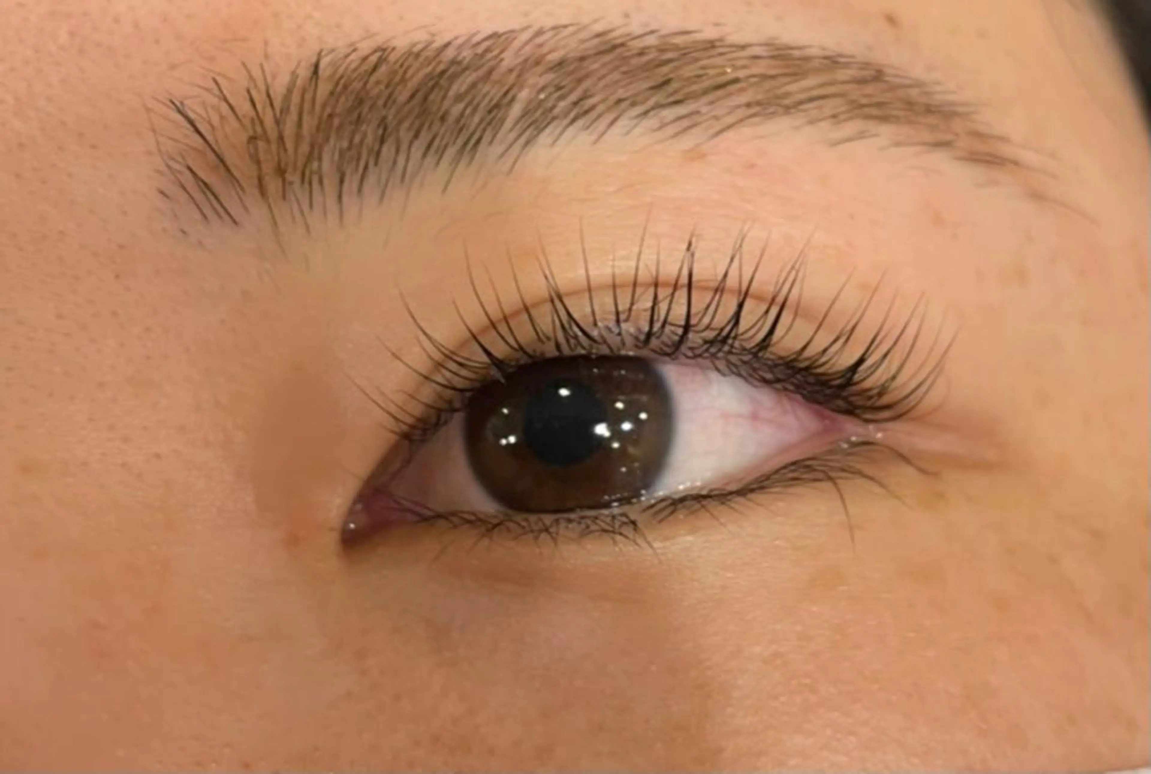 マツエク・マツパ パリジェンヌラッシュリフト mahalo&festa 麻布十番店所属・mahalo & festaのマツエク・マツパデザイン