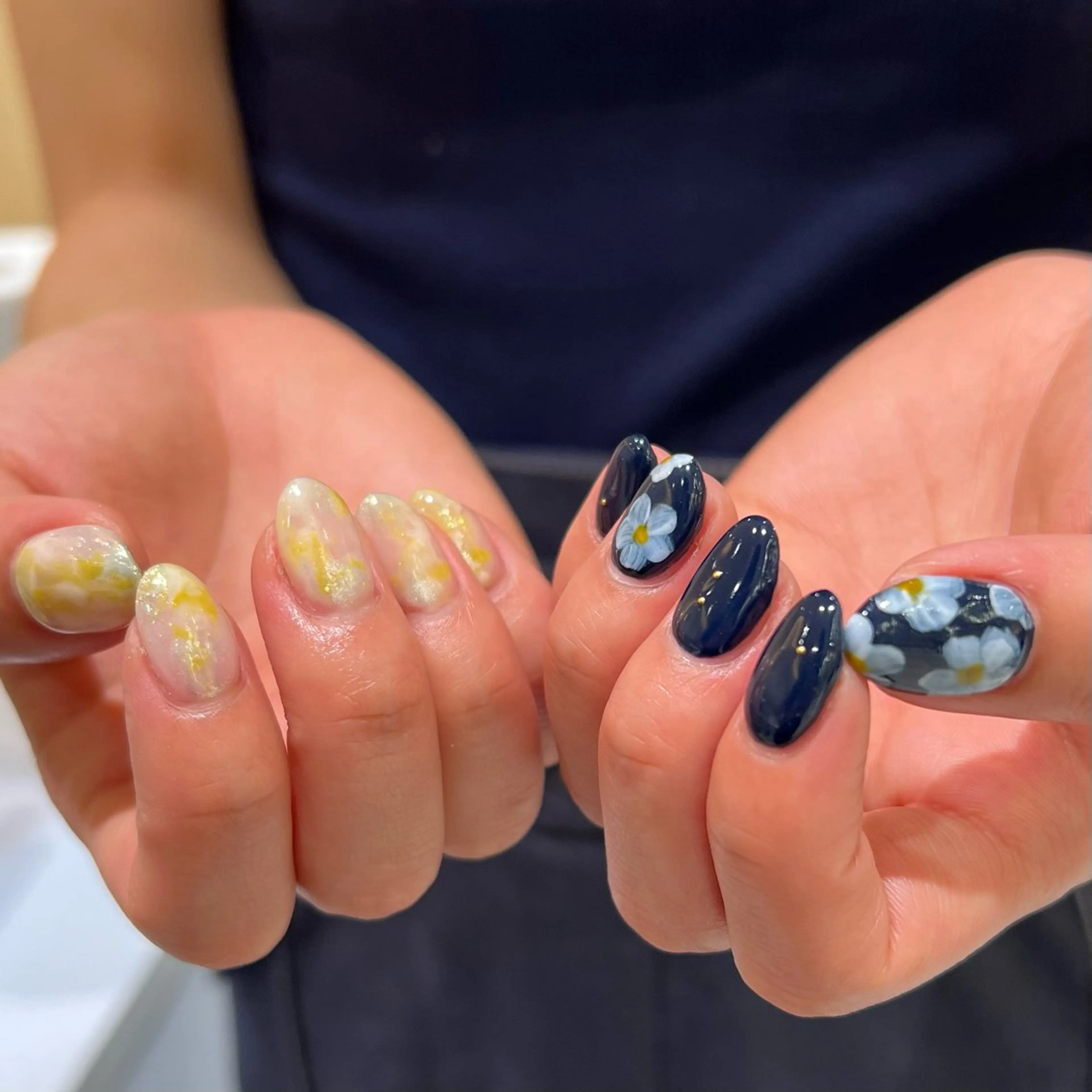 ネイル フラワーネイル ニュアンスネイル ハンドネイル オシャレデザイン 🧺🪽/SHUNOのヘアスタイル