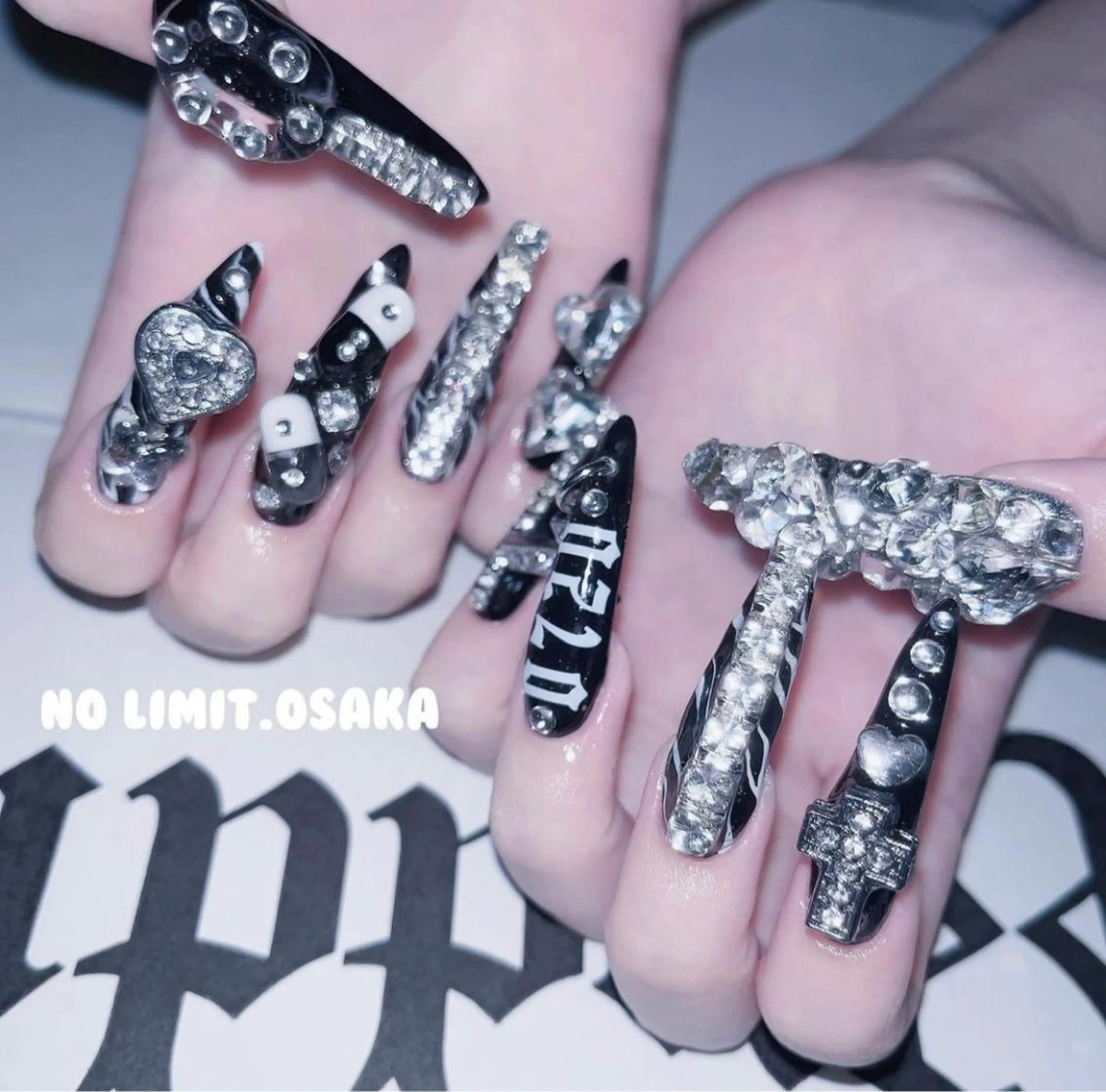 ネイル NOLIMIT.OSAKA所属・NOLIMIT Jr Nailistのネイルデザイン