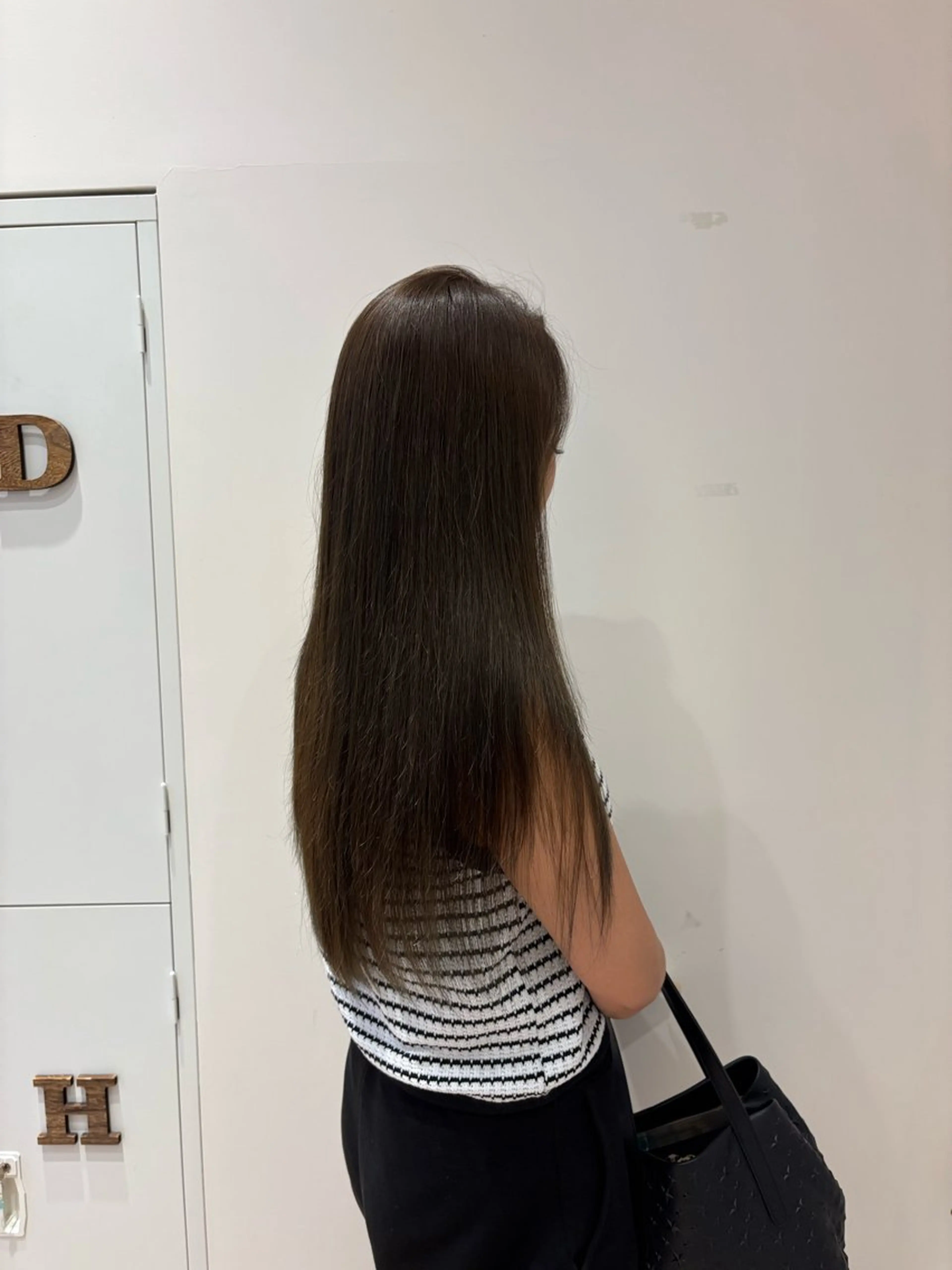 ロング 西本 楓華のヘアスタイル