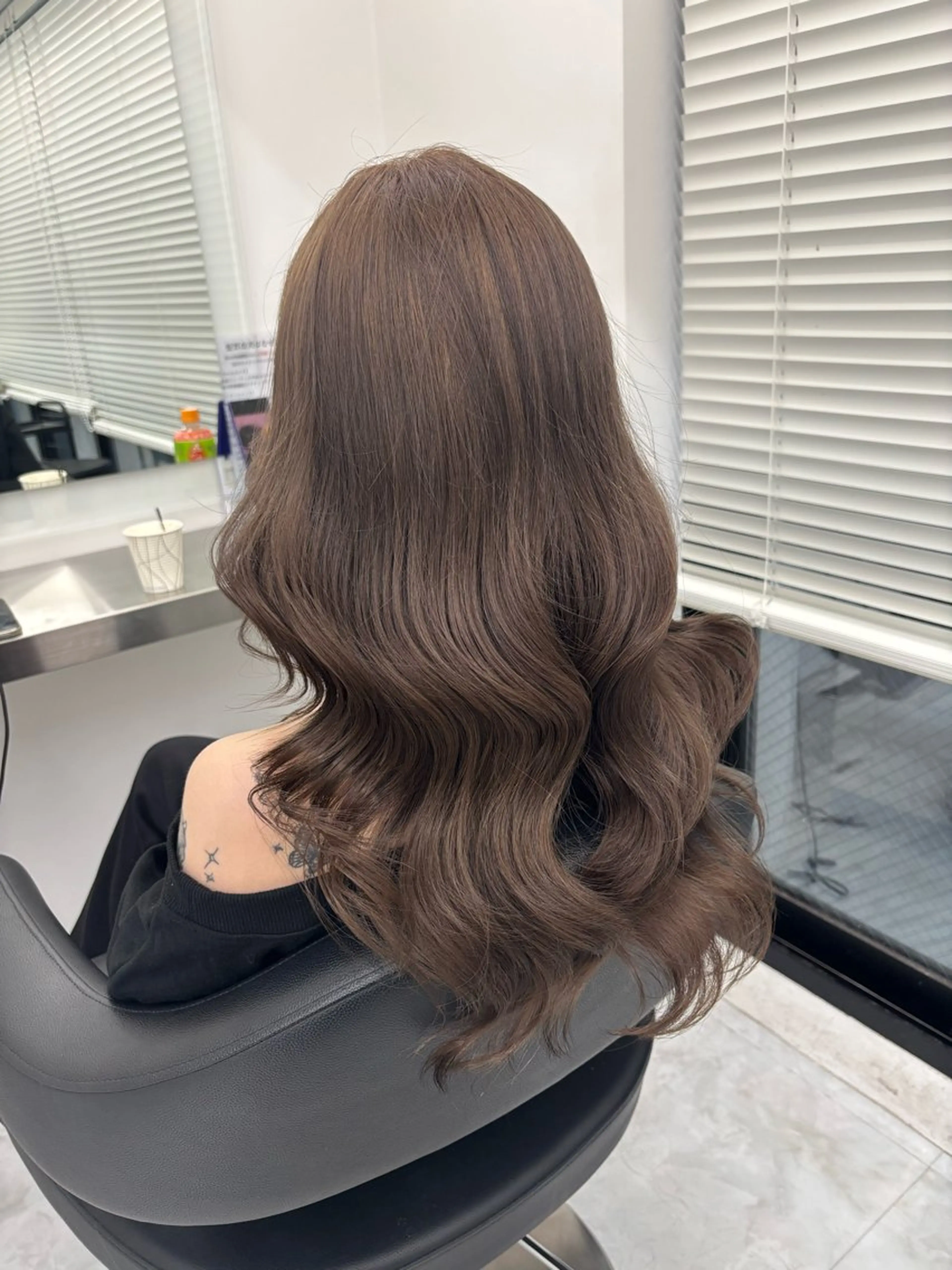 カラー ヘアカラー トリートメント Wカラー/暖色/べ ージュりく©︎🐝のヘアスタイル