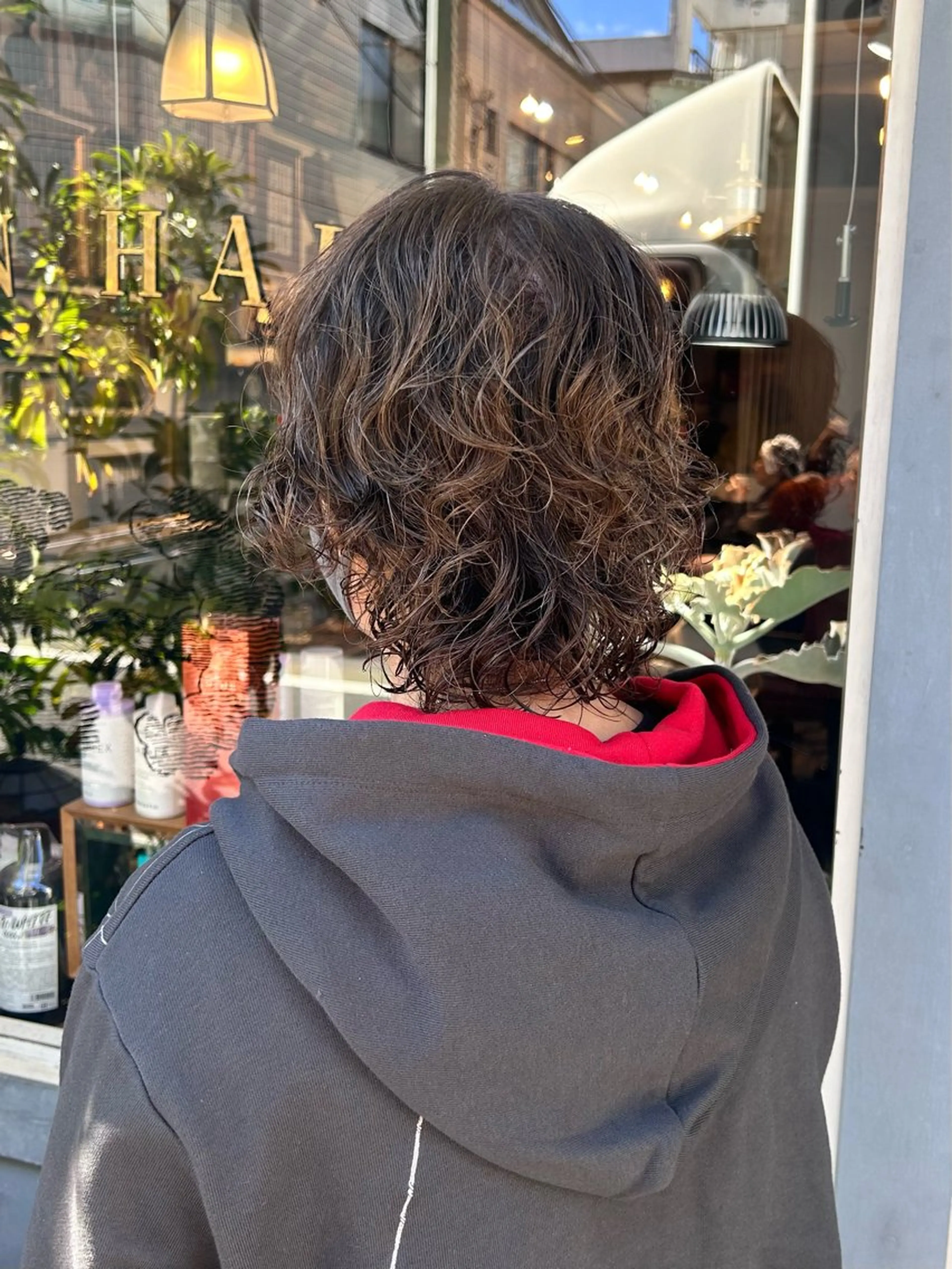 ミディアム カラー パーマ ミディアムパーマ カット パーマ トリートメント 清水千優/パーマ/透 明感カラー/メンズのヘアスタイル