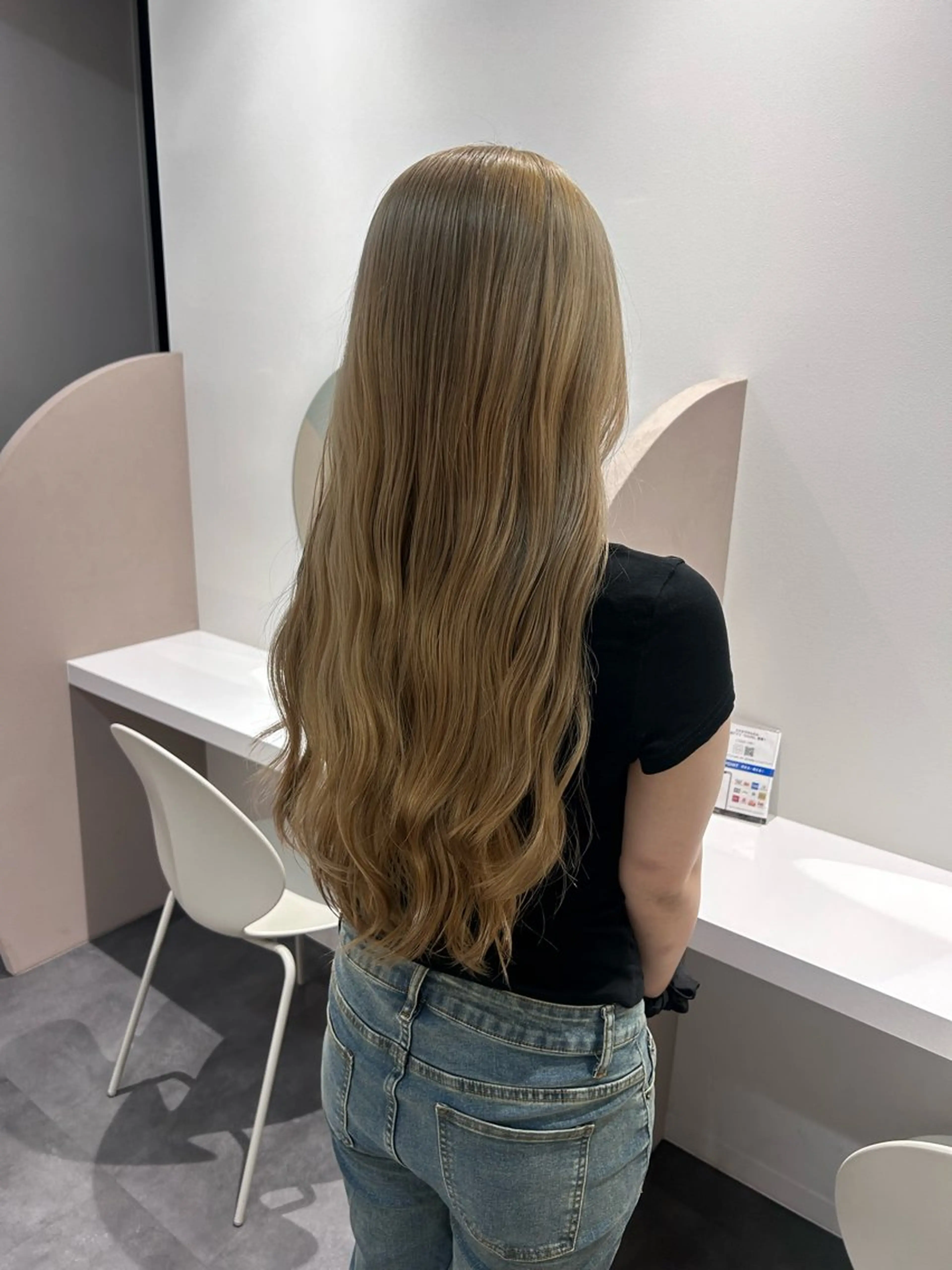 セミロング ブリーチ縮毛矯正 ／髪質改善／KEIのヘアスタイル