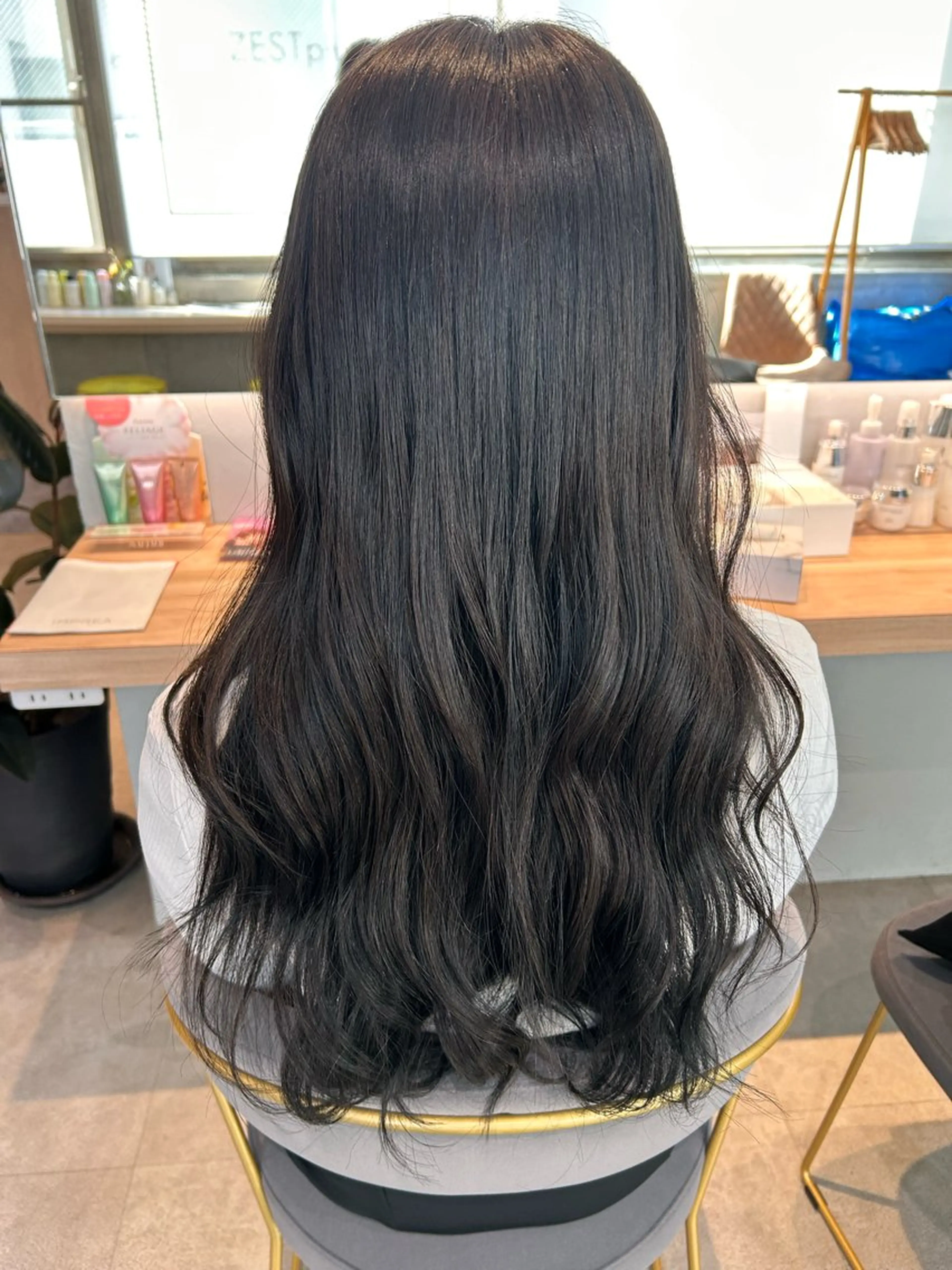 カラー オリーブカラー ヘアカラー 𝐚𝐨𝐢🩰/ 酸性ストレートのヘアスタイル