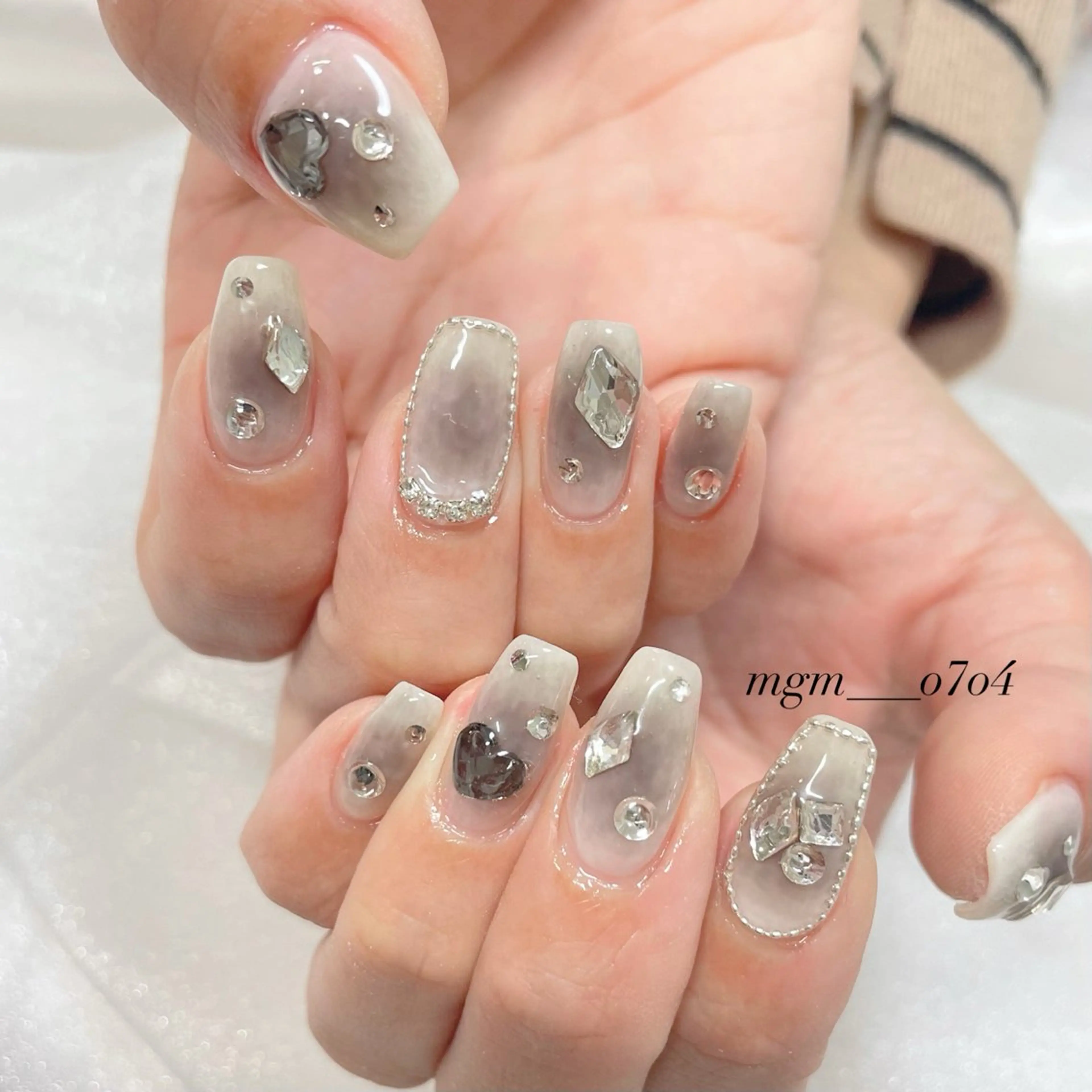 ネイル ハンドネイル ハンドケア MoON...❤︎ MeGuのネイルデザイン