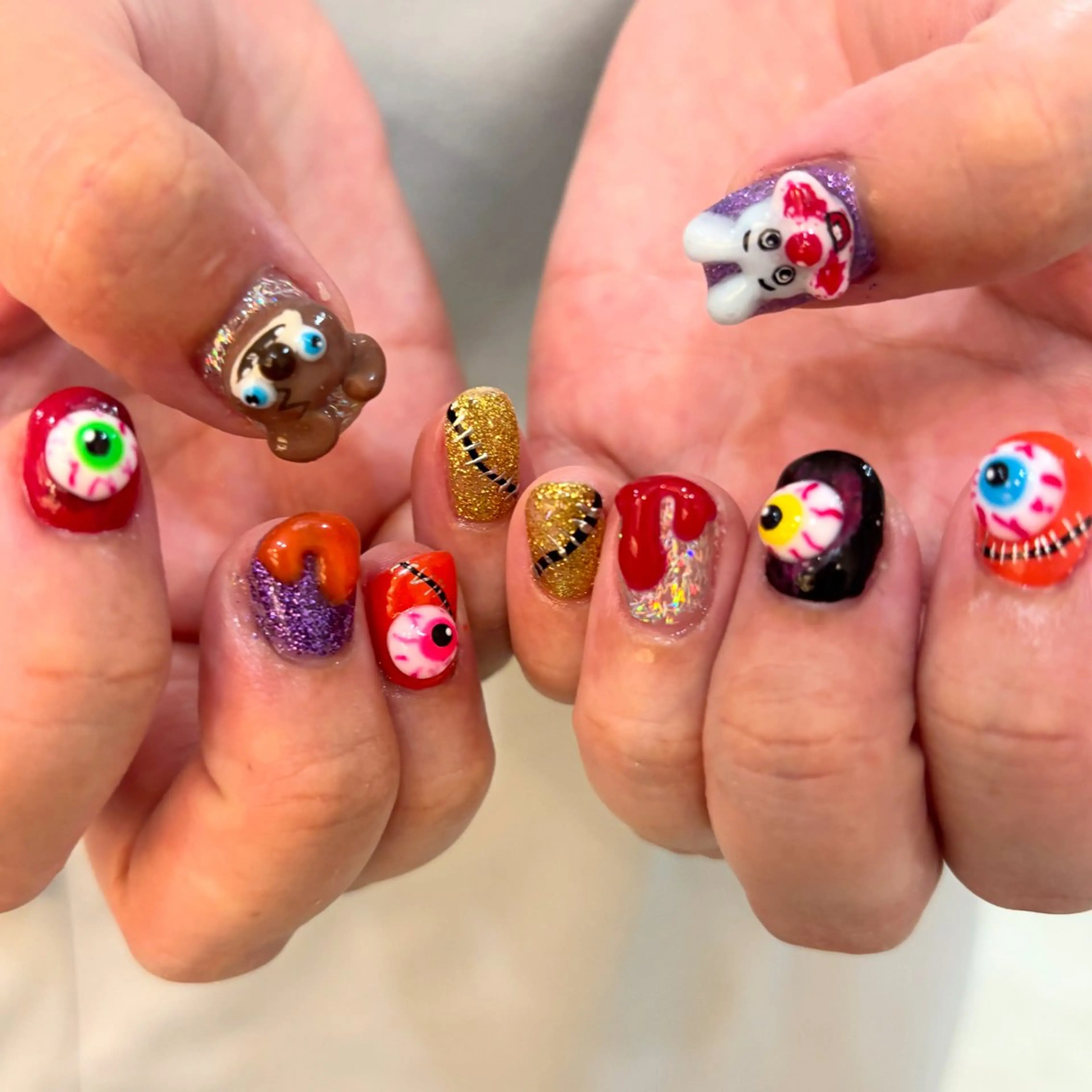 ネイル ハンドネイル フットネイル 栗田 ゆう子のネイルデザイン