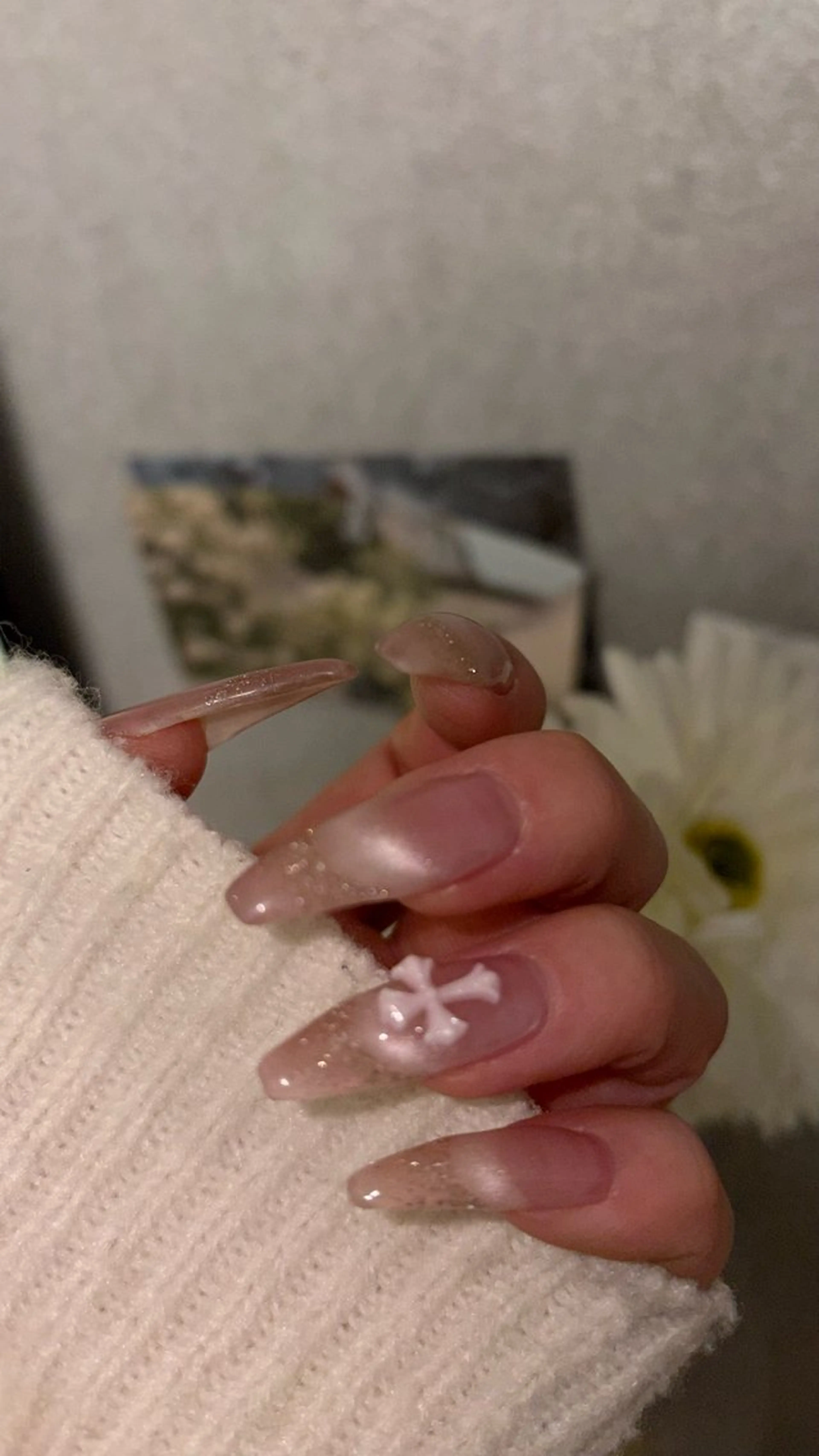 ネイル フレンチネイル マグネットネイル マグネットフレンチ ハンドネイル tote. sumileのネイルデザイン