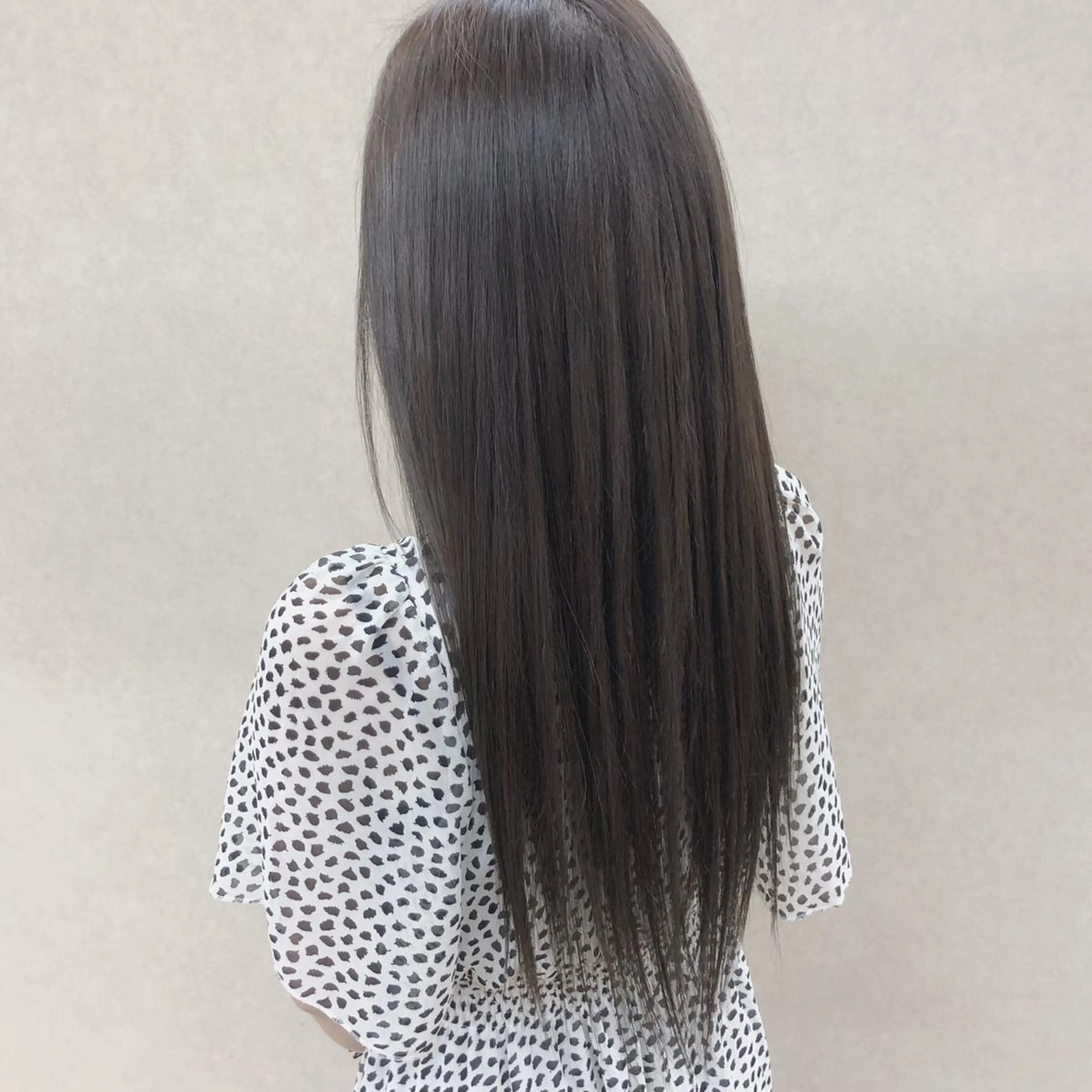 ロング ヤマナカユウ 🕊️小顔レイヤーのヘアスタイル