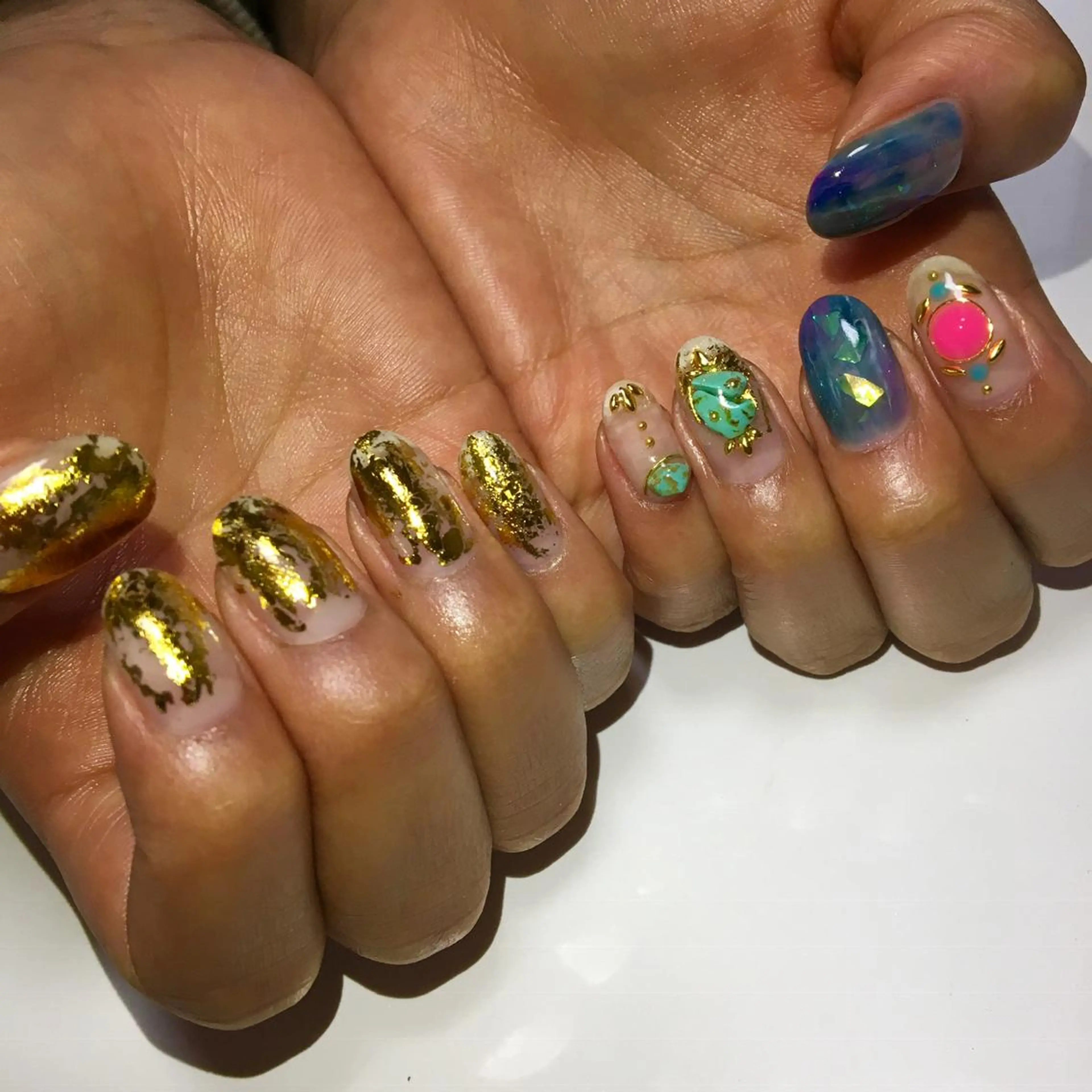 ネイル repos~ルポ~所属・里見 麗のネイルデザイン