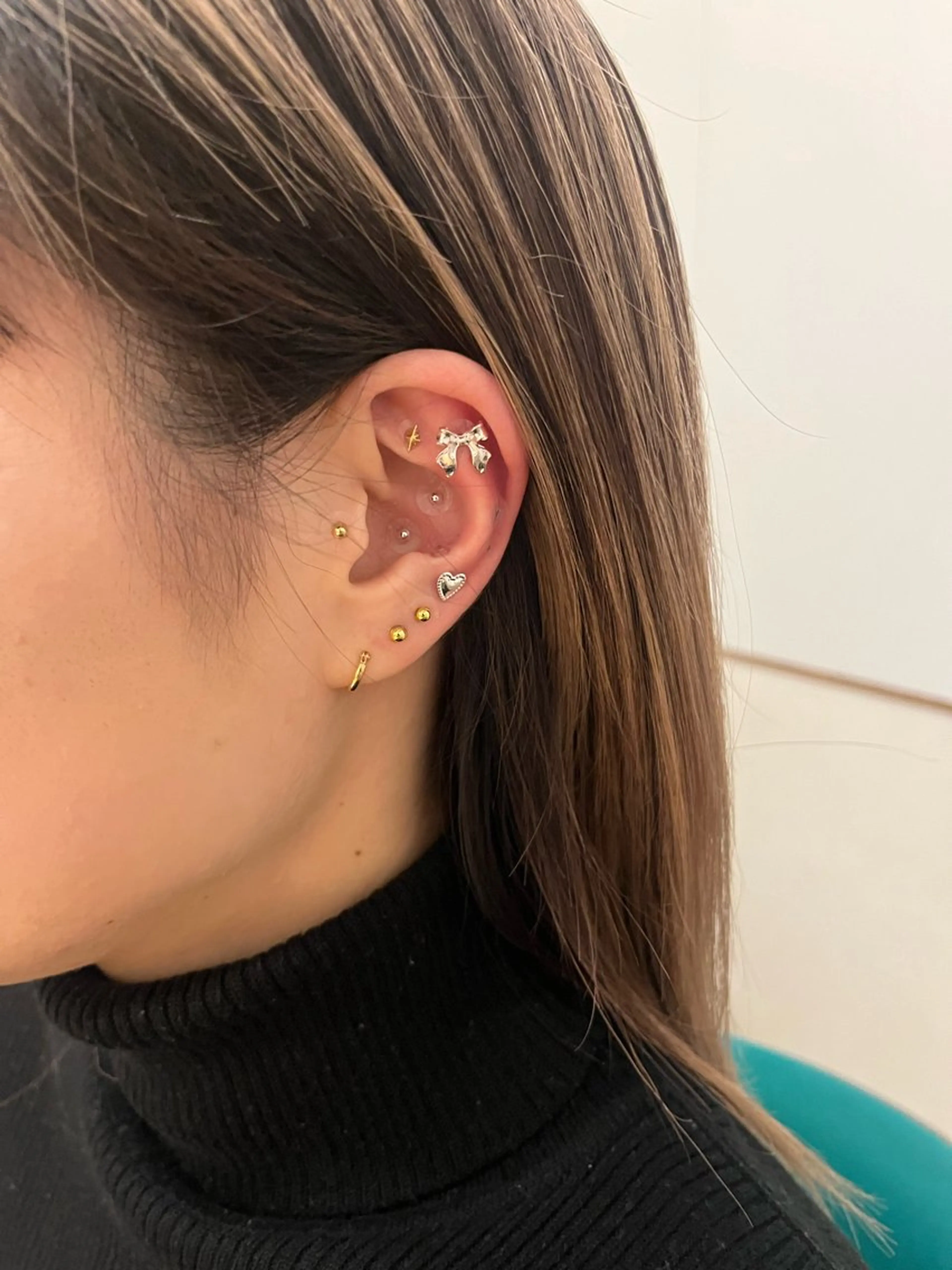 ワンカラー+耳ツボジュエリー💎の写真
