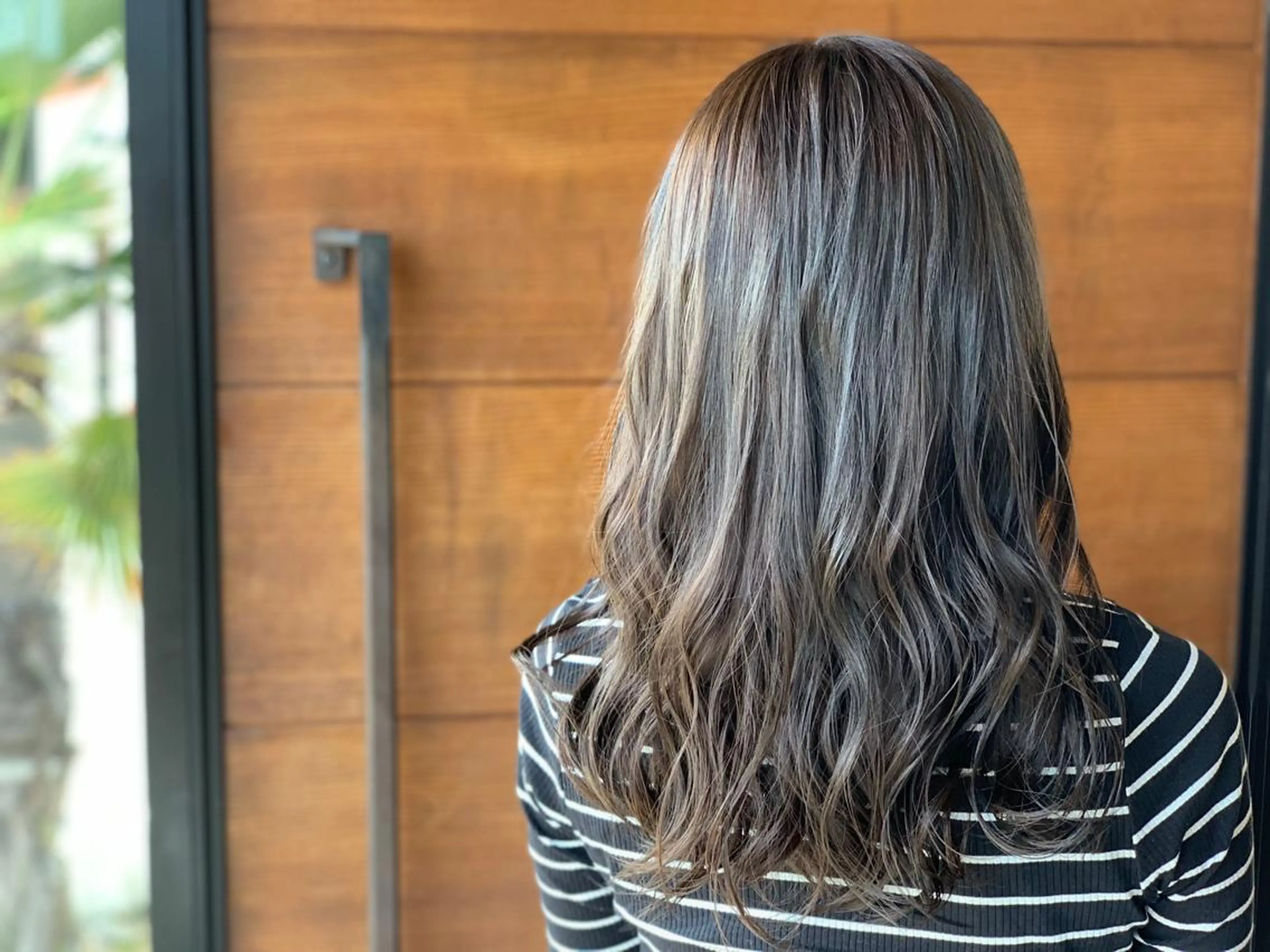 セミロング カラー グレージュ ヘアカラー トリートメント IORI #韓国ヘア#髪質改善のヘアスタイル