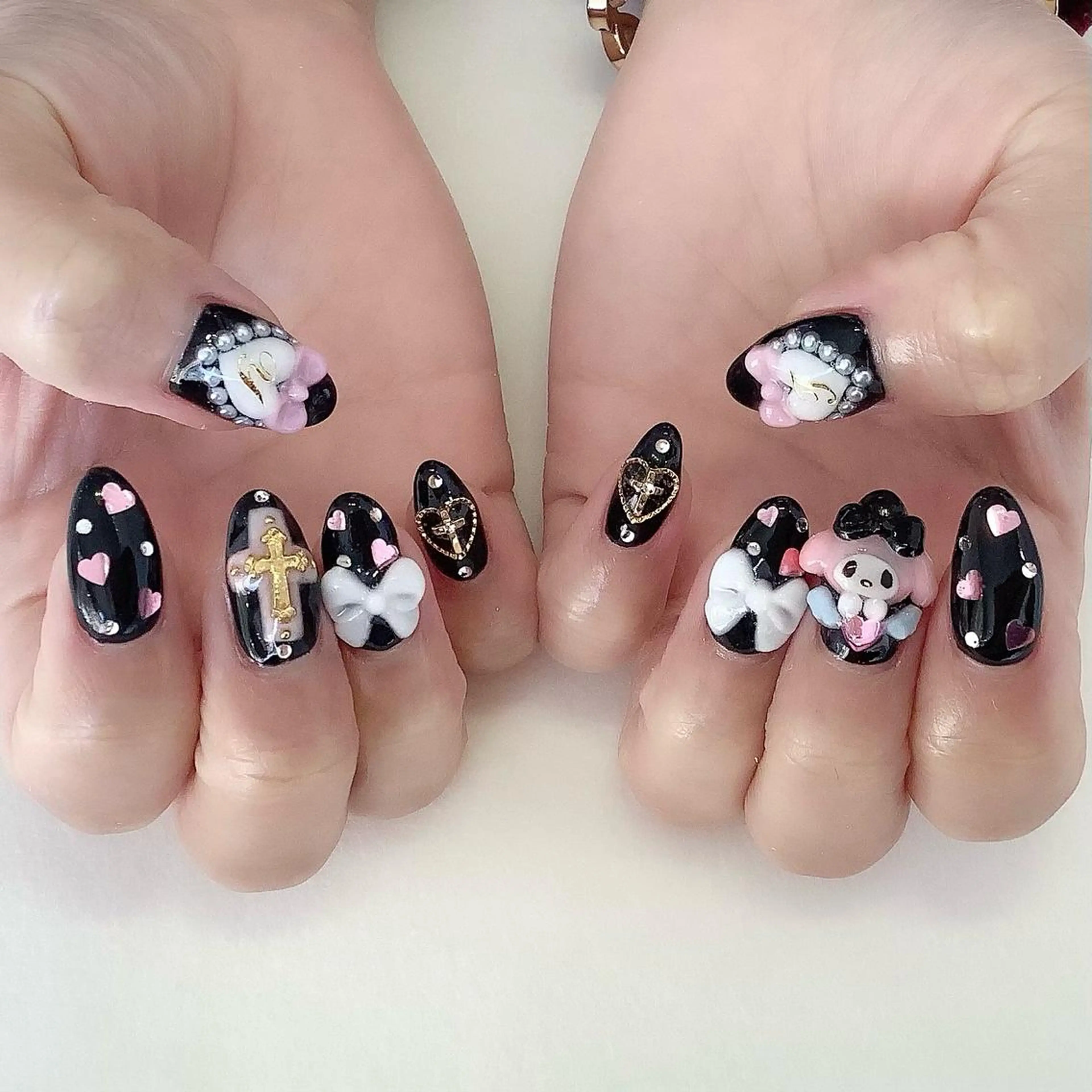 ネイル ハンドネイル 💎🐰 saki. m 🐰💎のネイルデザイン