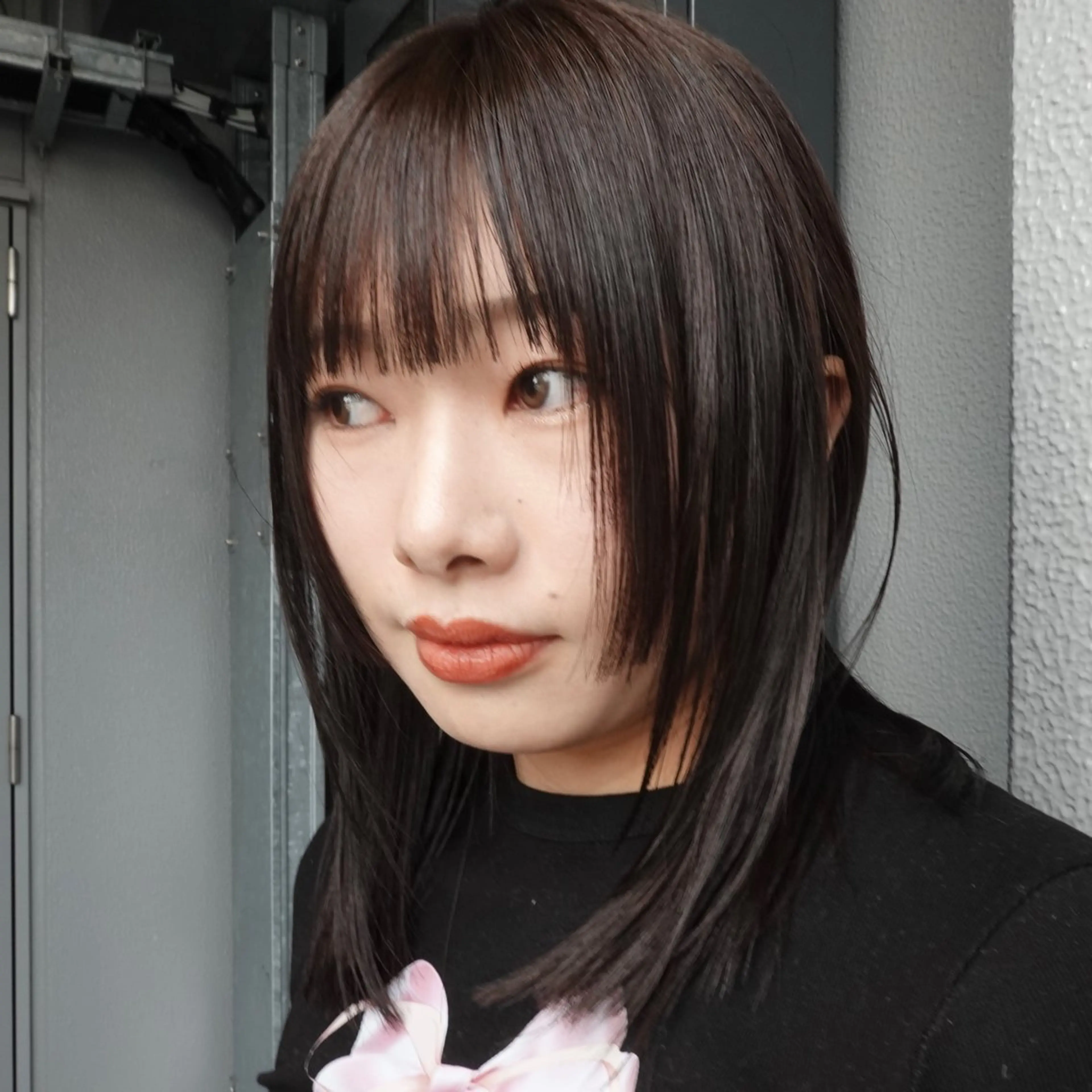 ミディアム カラー アッシュ ブリーチ ダークアッシュ ブリーチなしカラー ヘアカラー bloc japon所属・ﾌﾞﾚｲｽﾞ˚✧₊⁎ ﾚｲﾔｰToriのヘアスタイル