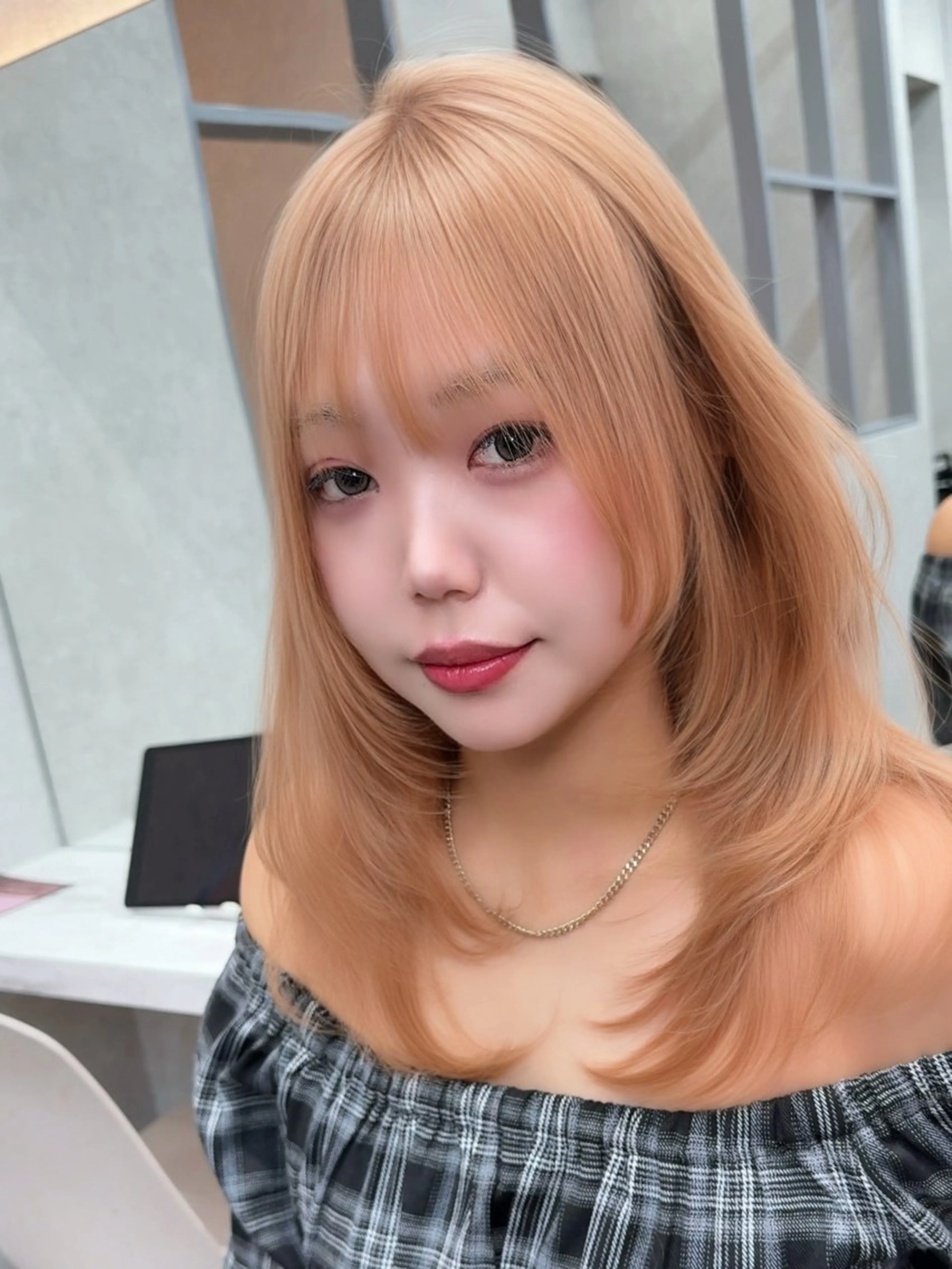 ミディアム カラー カット ヘアカラー トリートメント ダブルカラー 韓国ヘアKYONのヘアスタイル