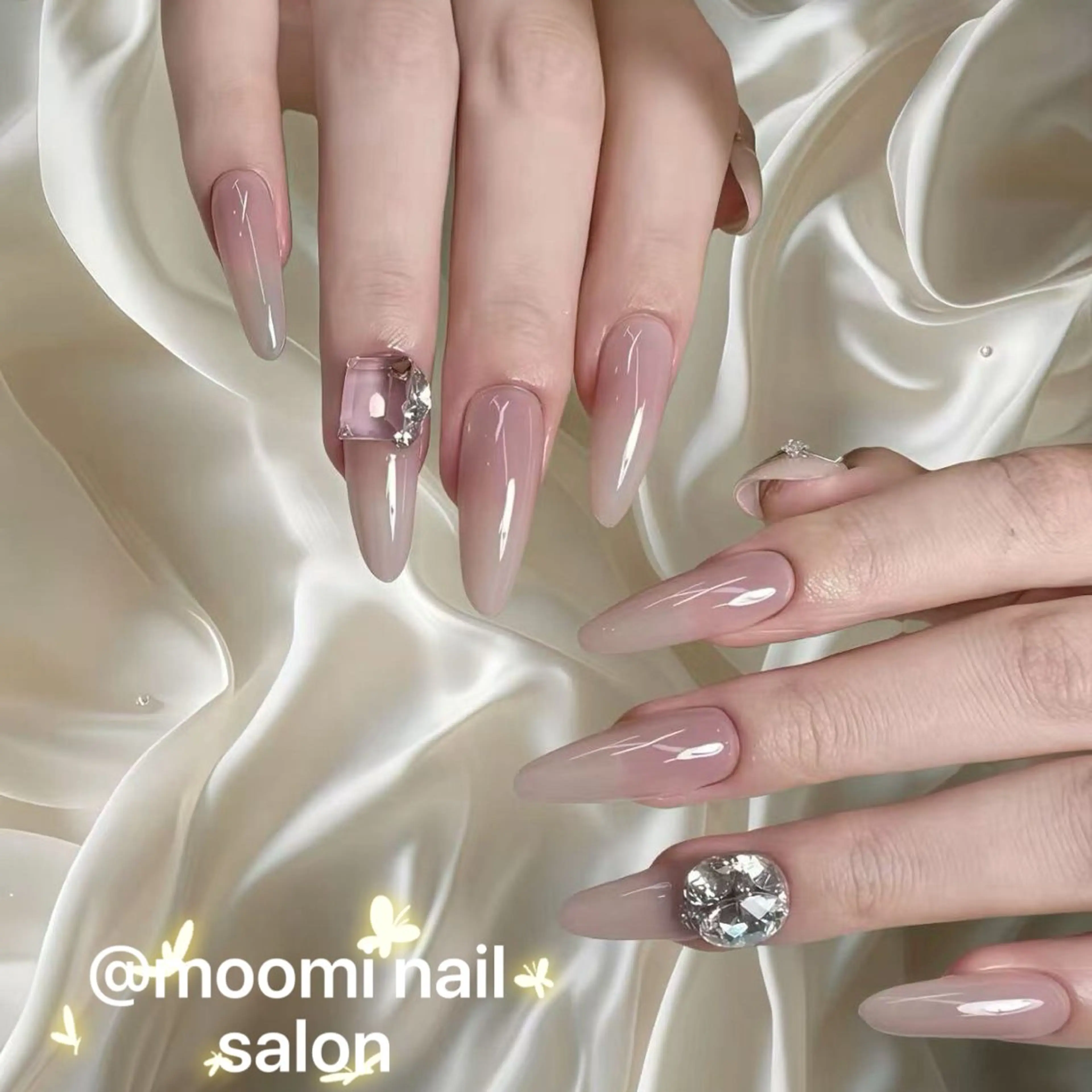 ネイル チークネイル フレンチネイル ジェルネイル グラデーション ハート ハンドネイル moomi nail スカルプ専門のネイルデザイン