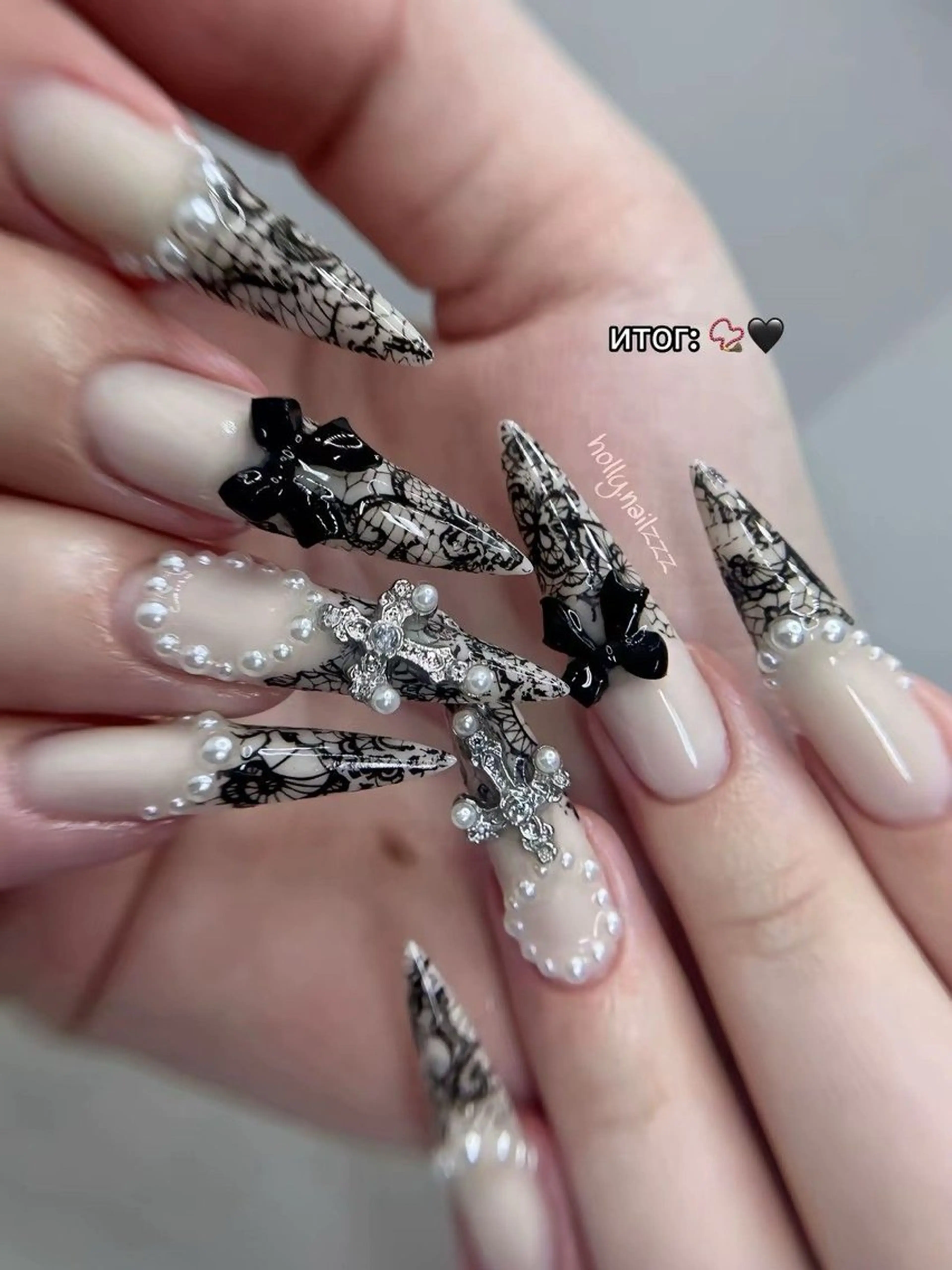 ネイル Queen Nail 　クイーンネイルのネイルデザイン
