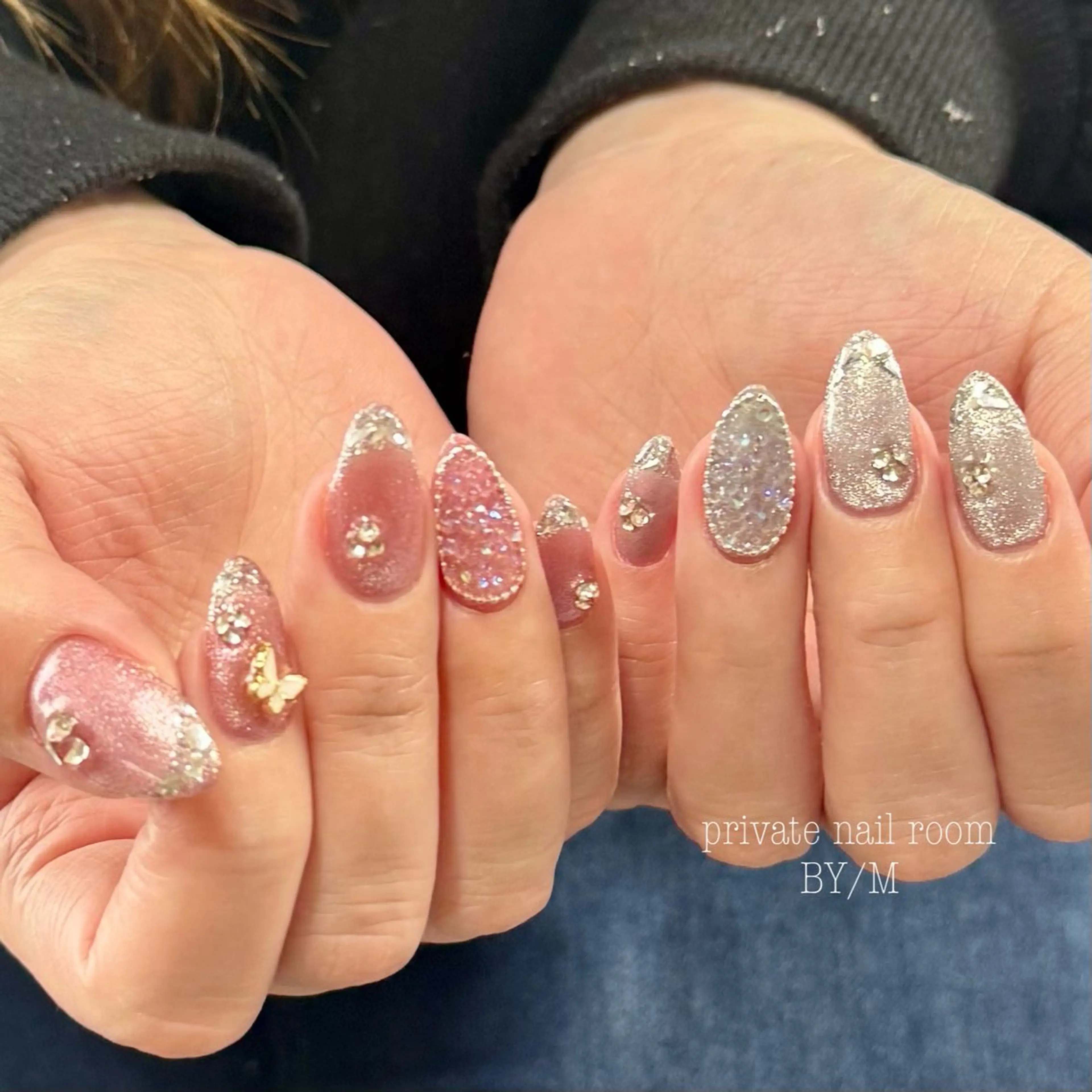 ネイル フレンチネイル ガラスフレンチ 水色 マグネットネイル 持ち込み ハンドネイル BY / Mのネイルデザイン