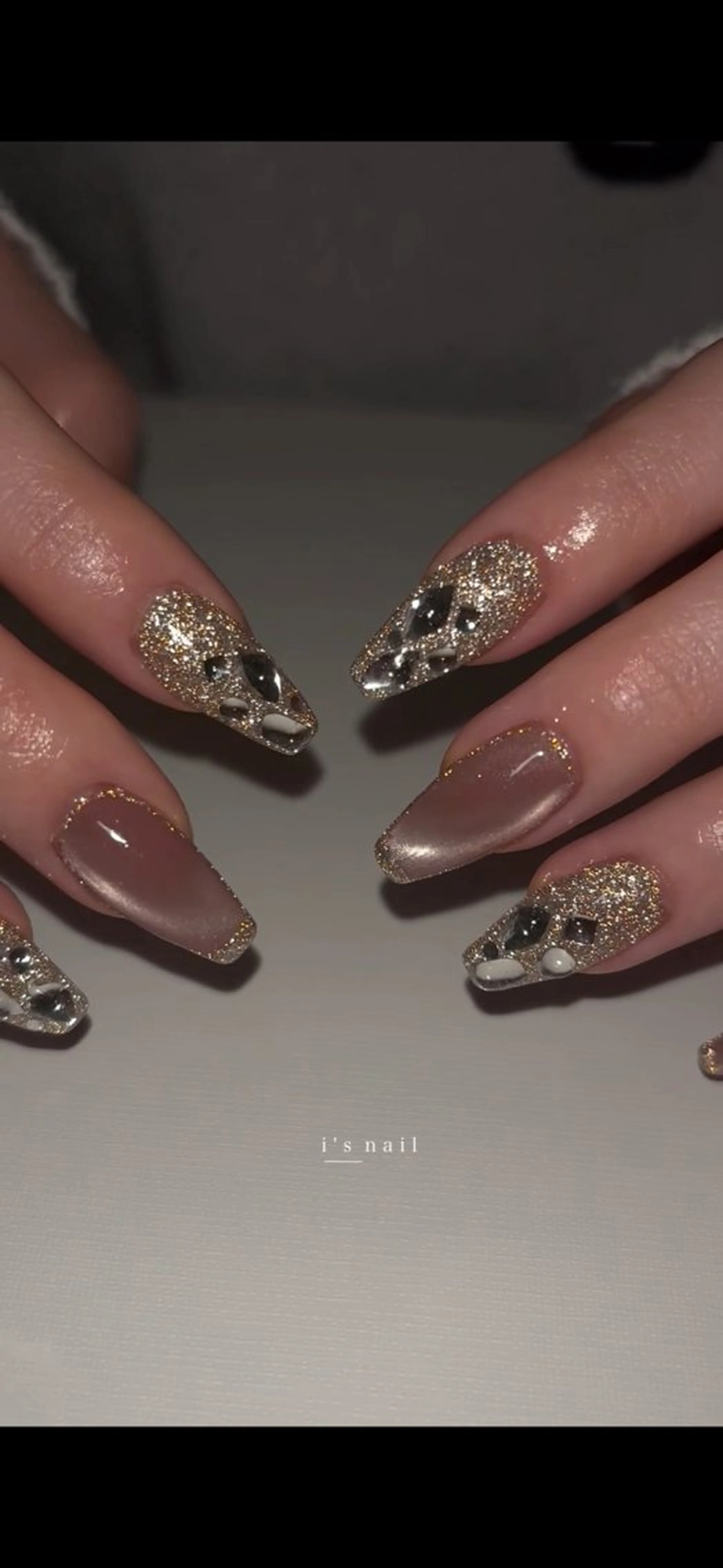 ネイル ハンドネイル i's nail 〈アイズネイル〉のネイルデザイン