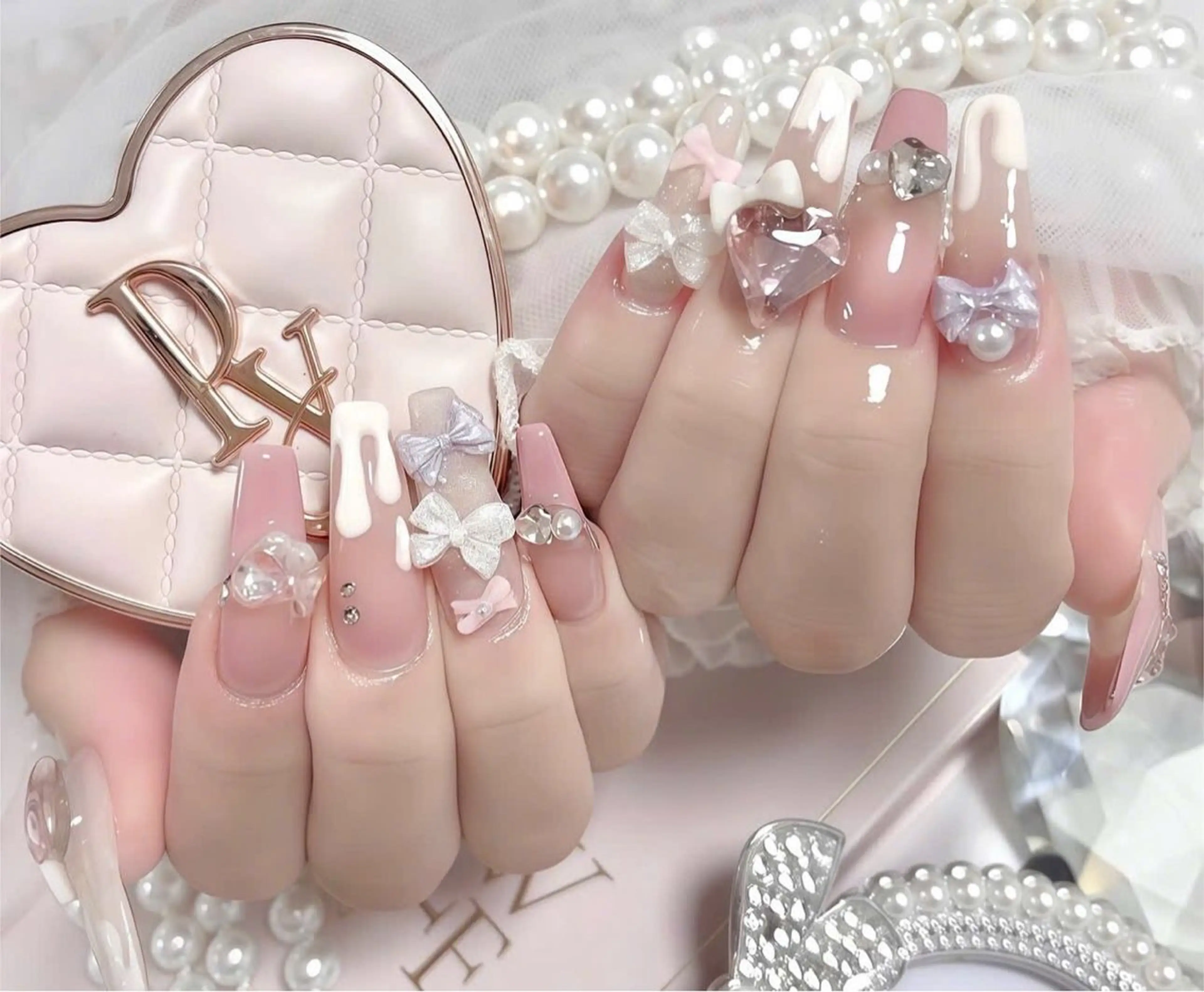 パーマ ニュアンスパーマ ハンドネイル neco H.babynailのネイルデザイン