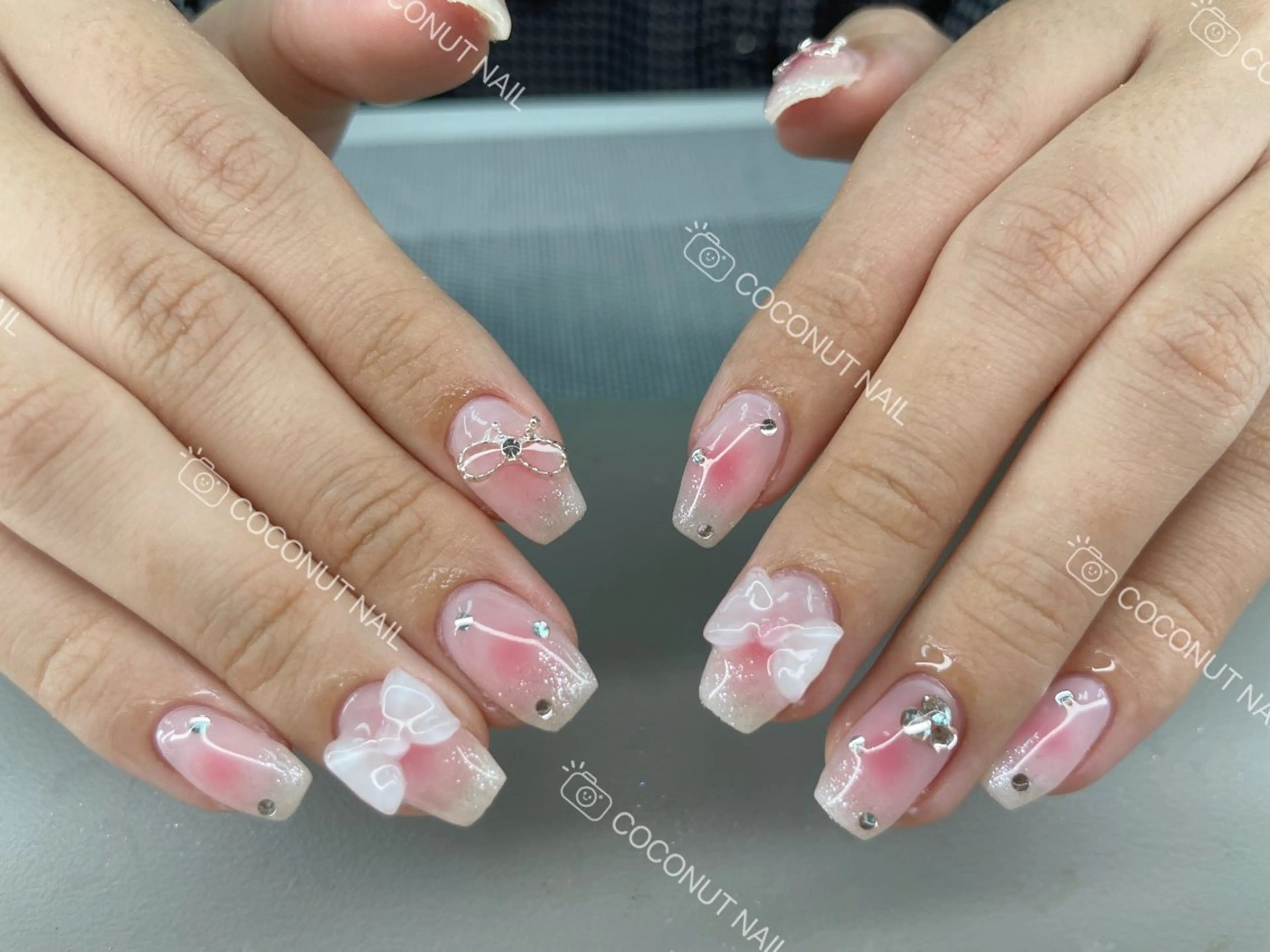 ネイル ハンドネイル 神田 ココナッツのネイルデザイン