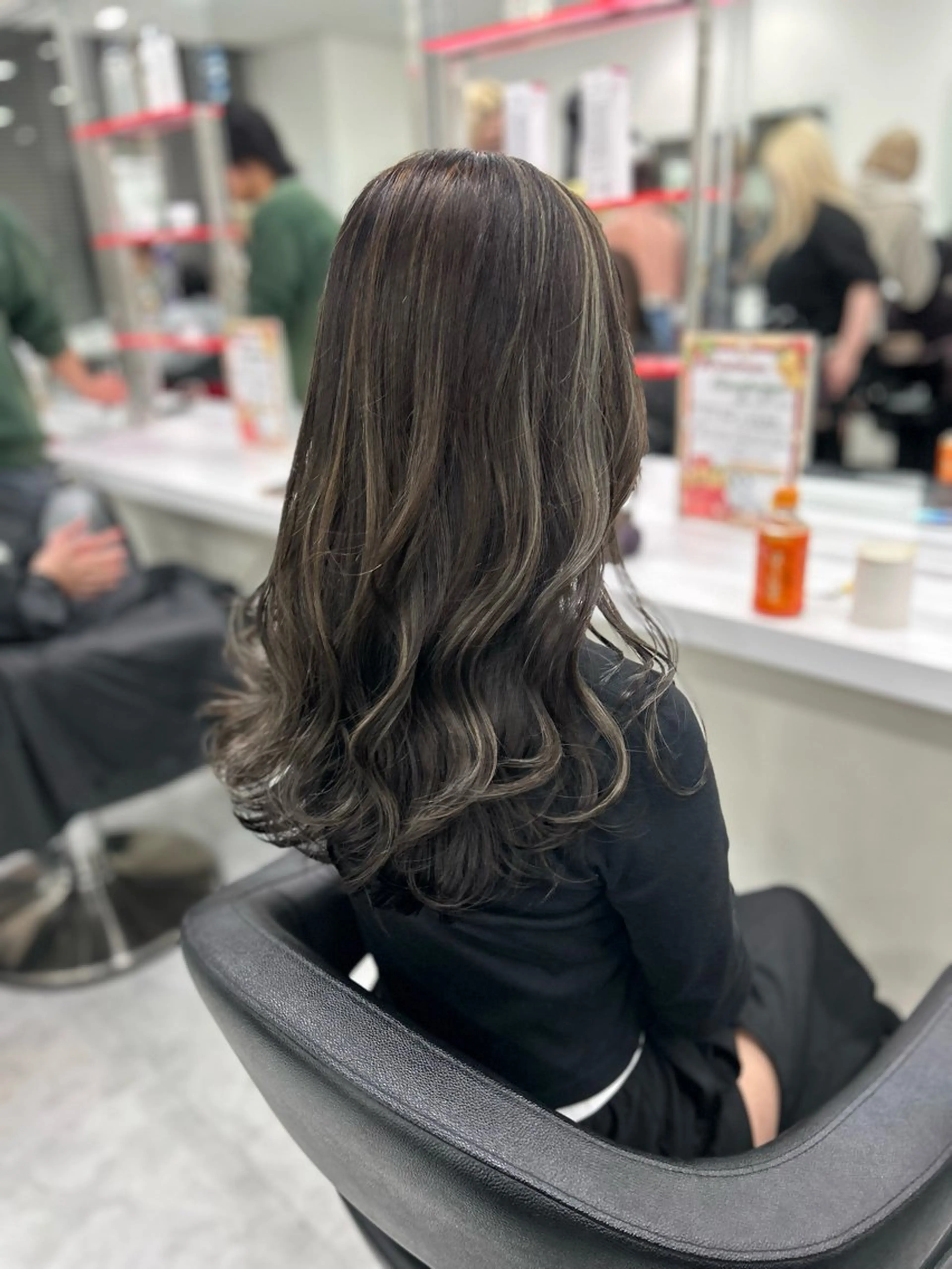 セミロング カラー ヘアカラー トリートメント ヘアセット 渋谷指名1位💖 カラーの達人❣️のヘアスタイル