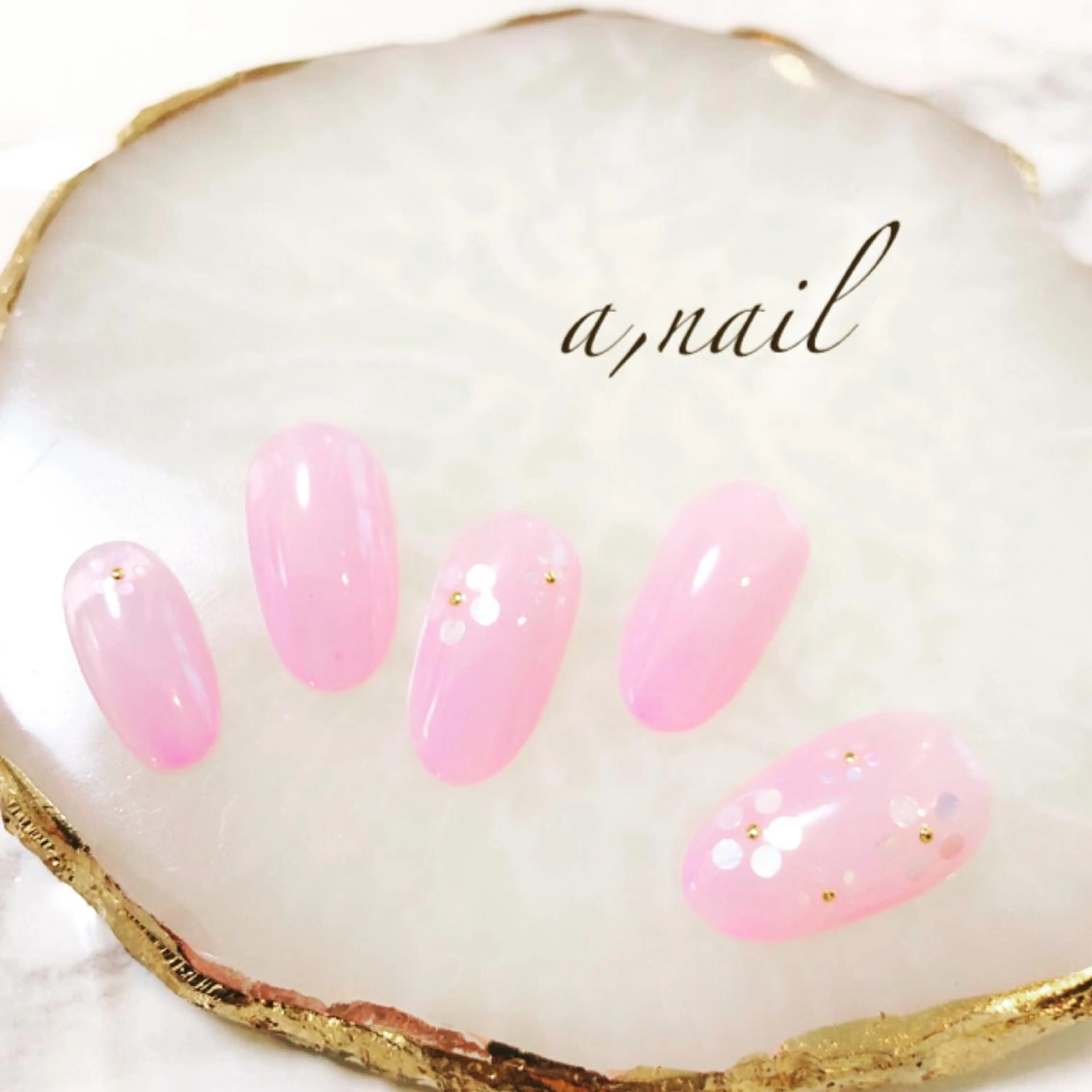 ネイル フットネイル ジェルネイル グラデーション ラメ(グリッター) ラメグラデーション ハンドネイル ネイルサロン エーネイルのネイルデザイン