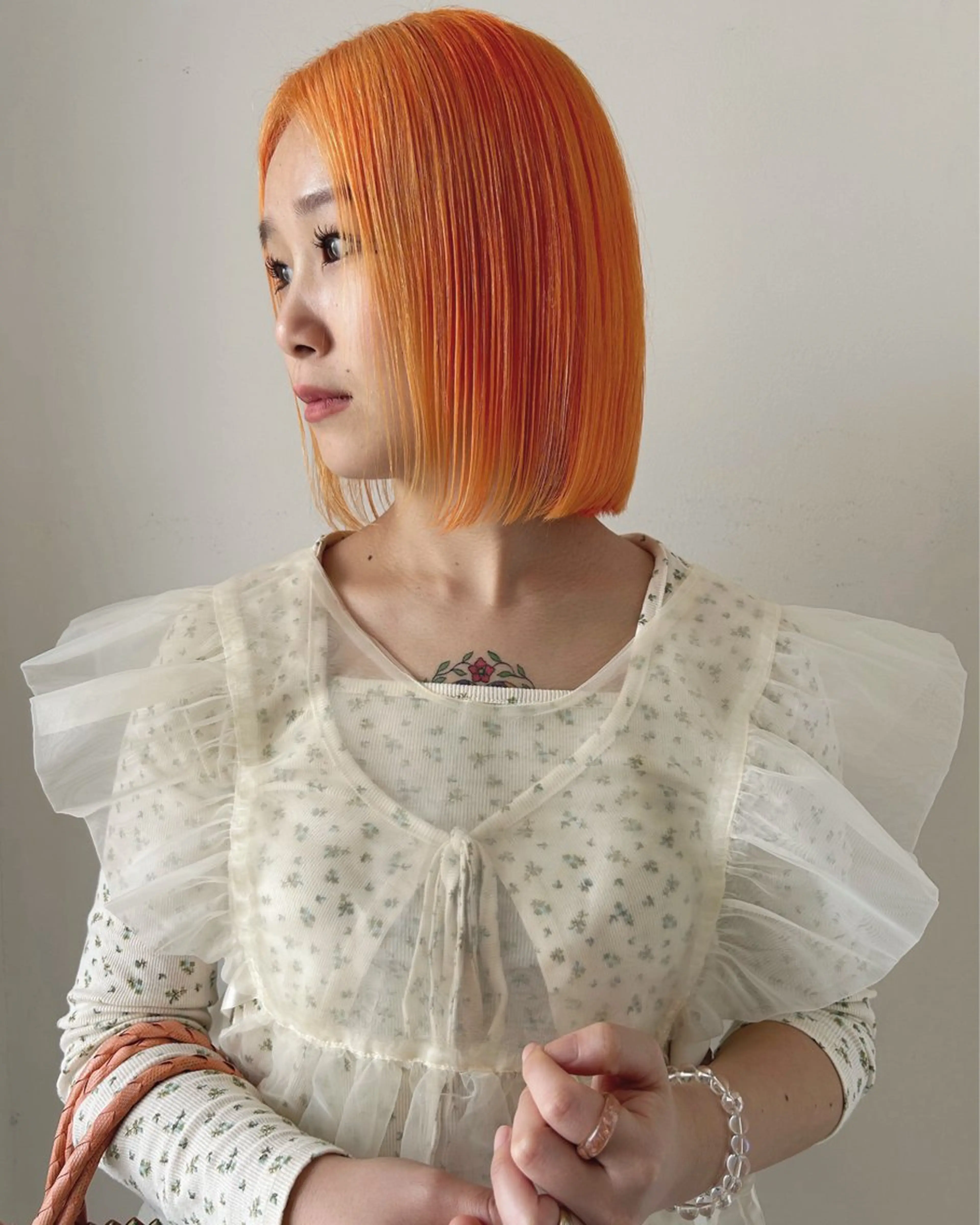 ショート カラー ブリーチ オレンジ カット ヘアカラー トリートメント Loom.所属・村上雅人 ナチュラルモードのヘアスタイル