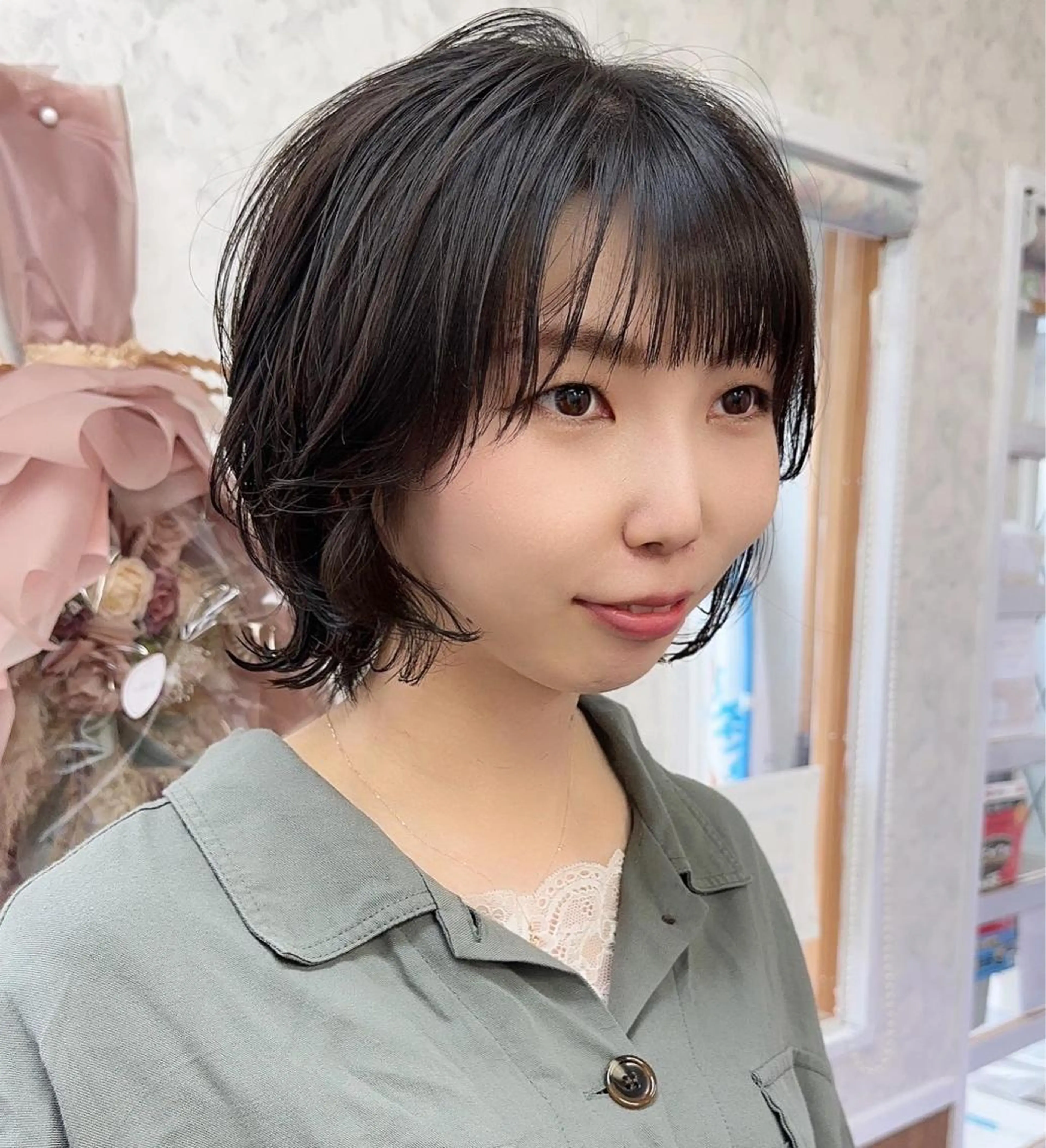 セミロング 髪質改善のプロ✨りな さんのヘアスタイル