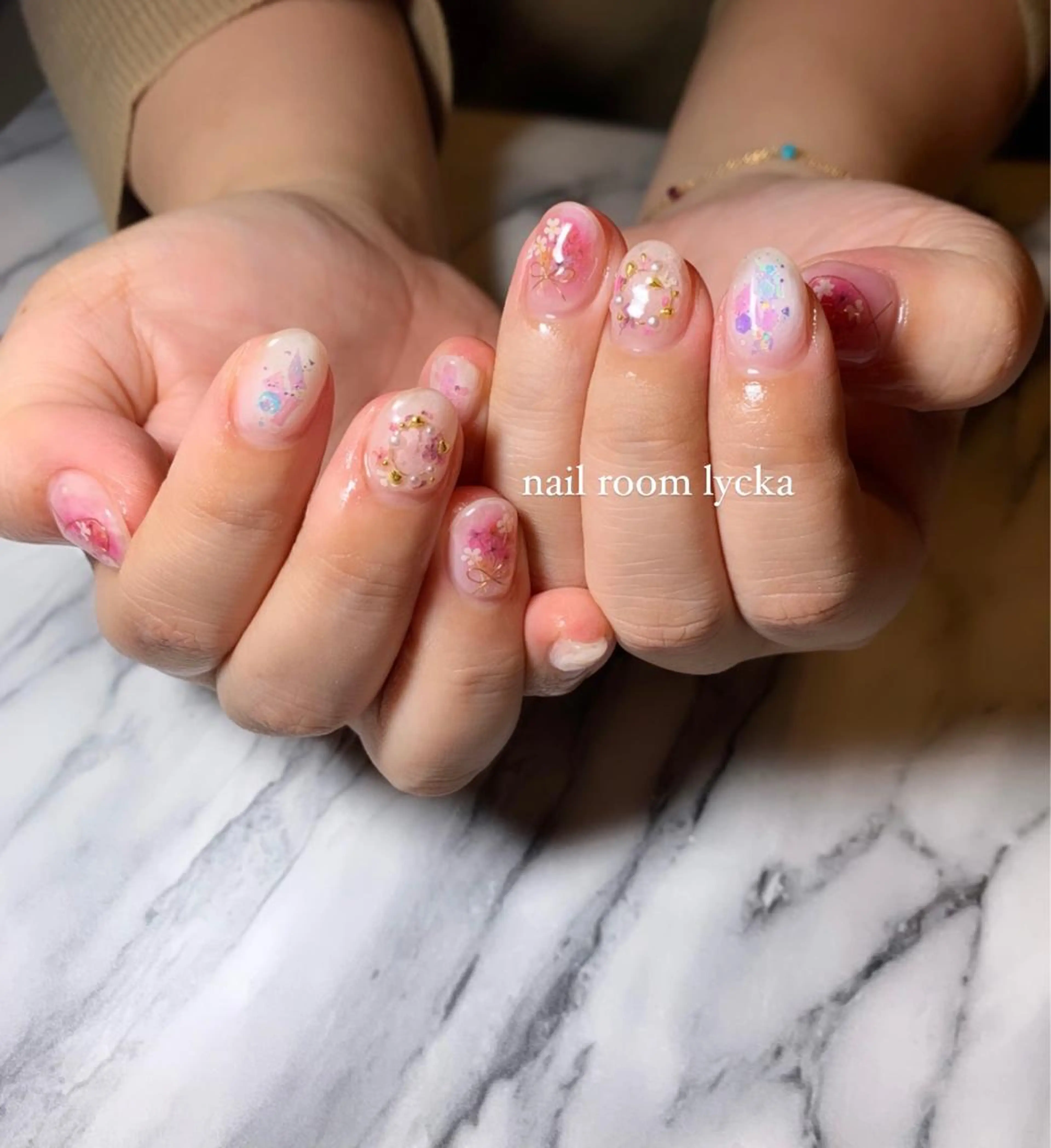 ネイル ﾈｲﾙﾙｰﾑﾘｯｶ 𝐦𝐚𝐲𝐮のネイルデザイン