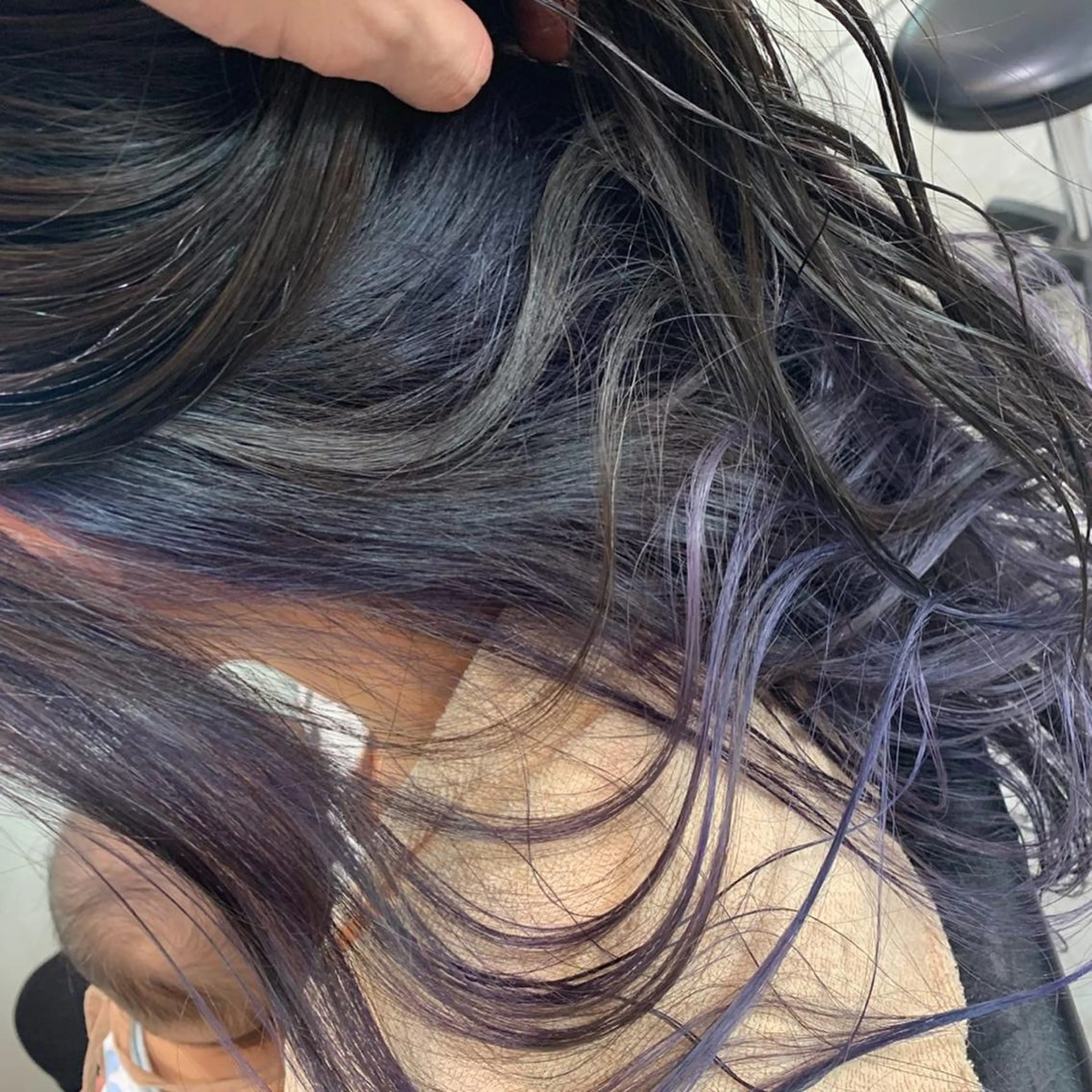 ロング カラー インナーカラー カット ヘアカラー 喜友名 泉樹のヘアスタイル