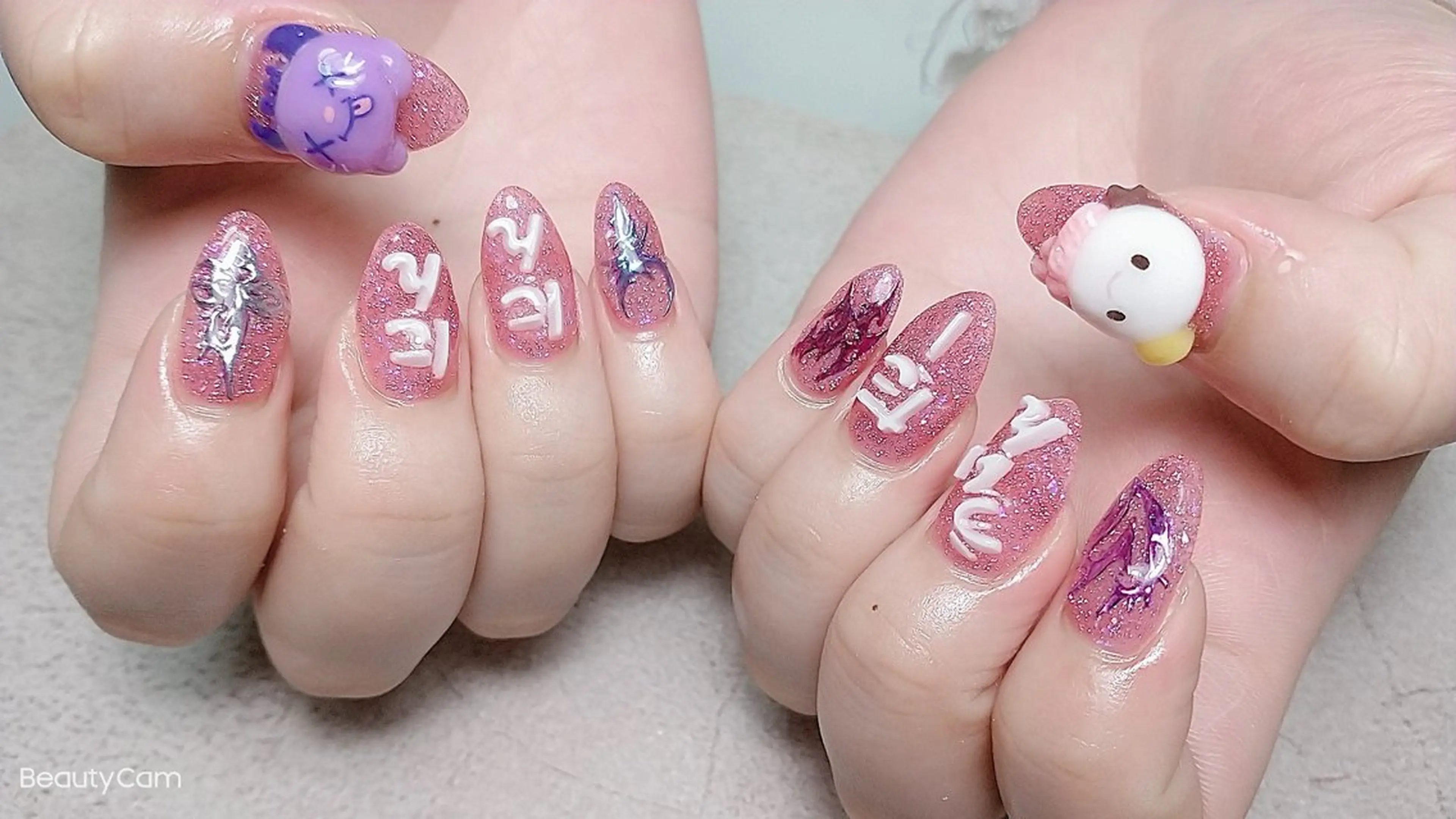 ネイル アートネイル SYR所属・SYR nail salonのネイルデザイン