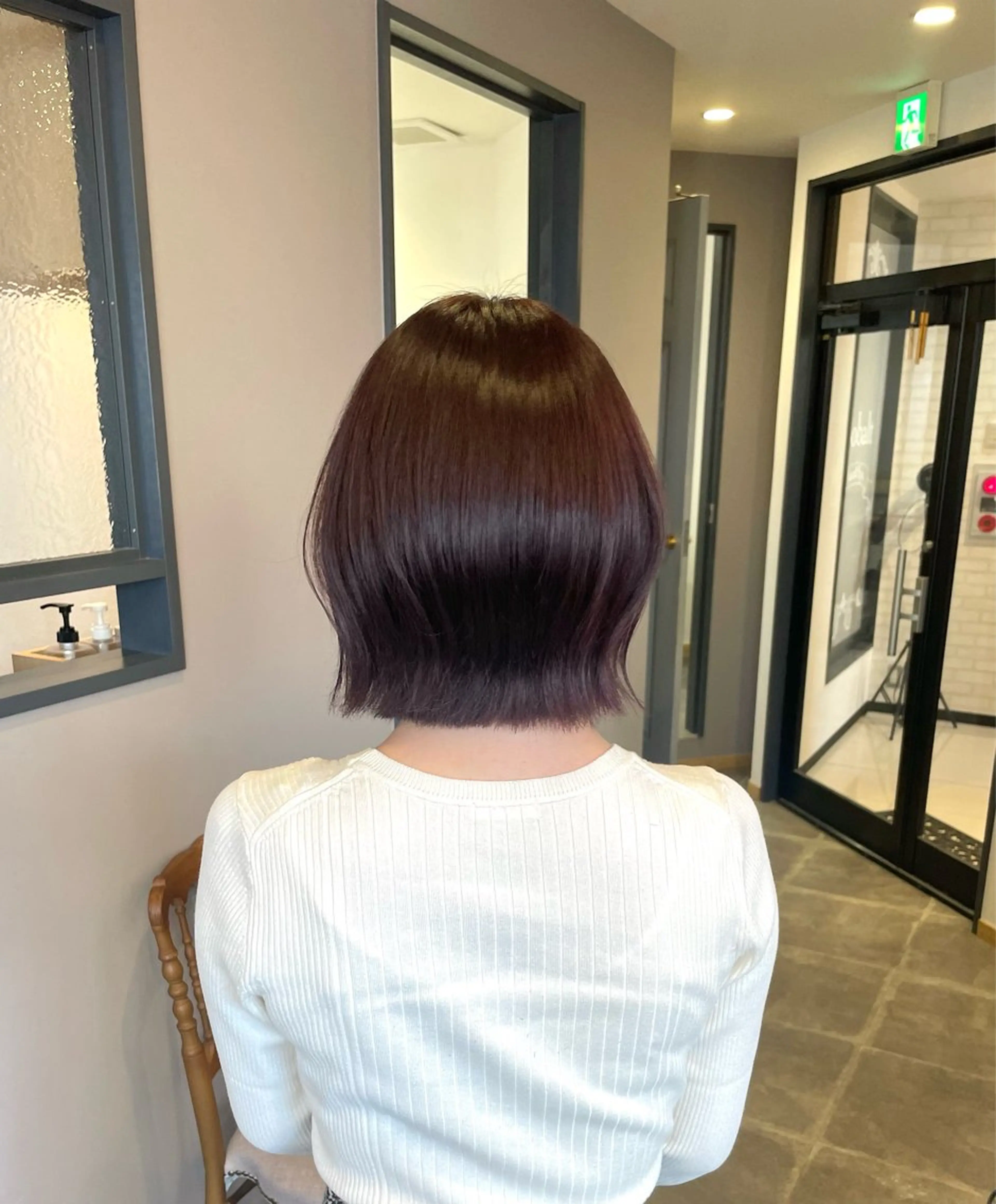 ミディアム カラー カット ヘアカラー トリートメント 西村 れいのヘアスタイル