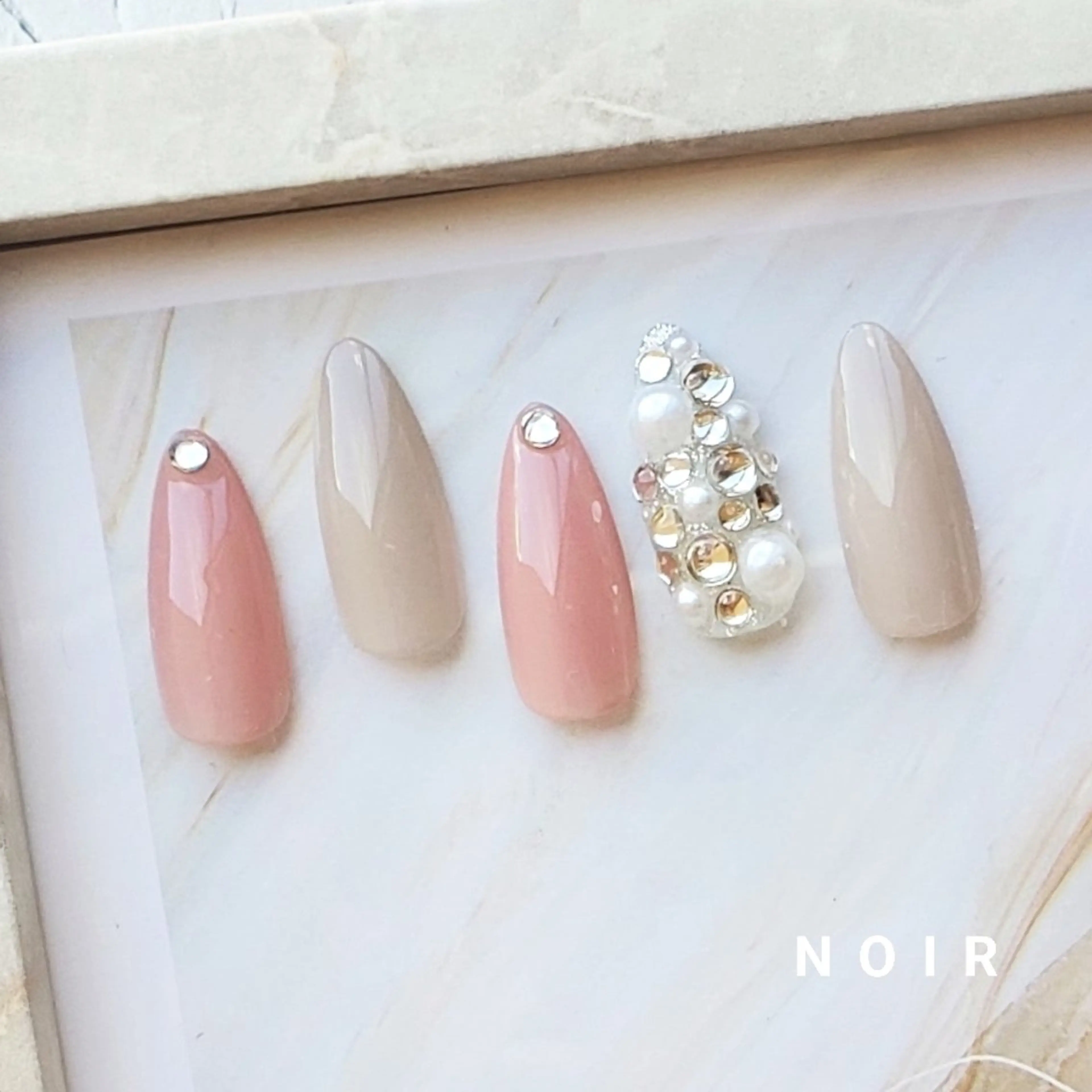 ネイル NOIR所属・NOIR 長谷川のネイルデザイン