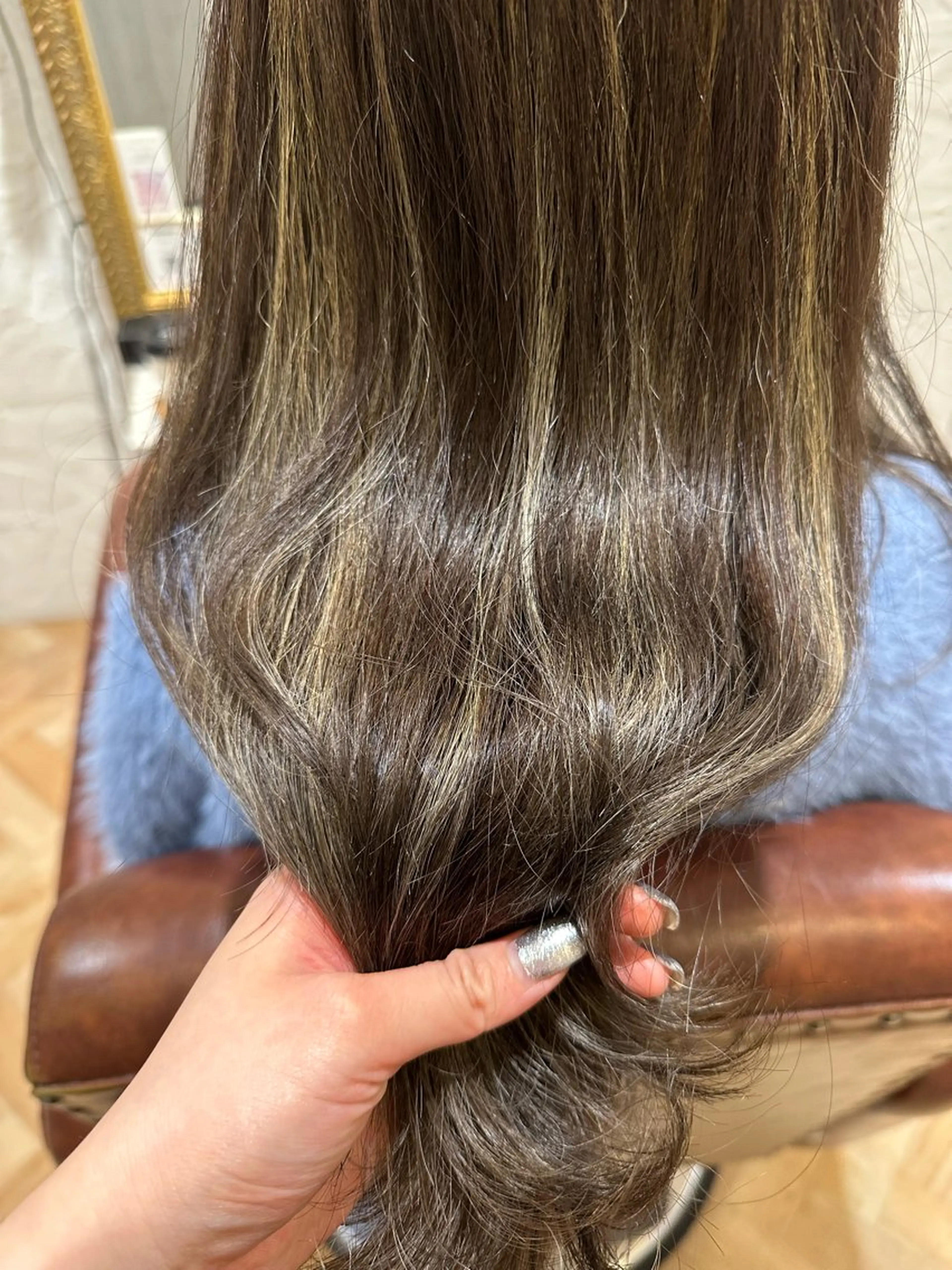 セミロング カラー ブロンド グレージュ ハイライトカラー ハイライト hair salon  CAMON.所属・仙台/camon/ airiのヘアスタイル