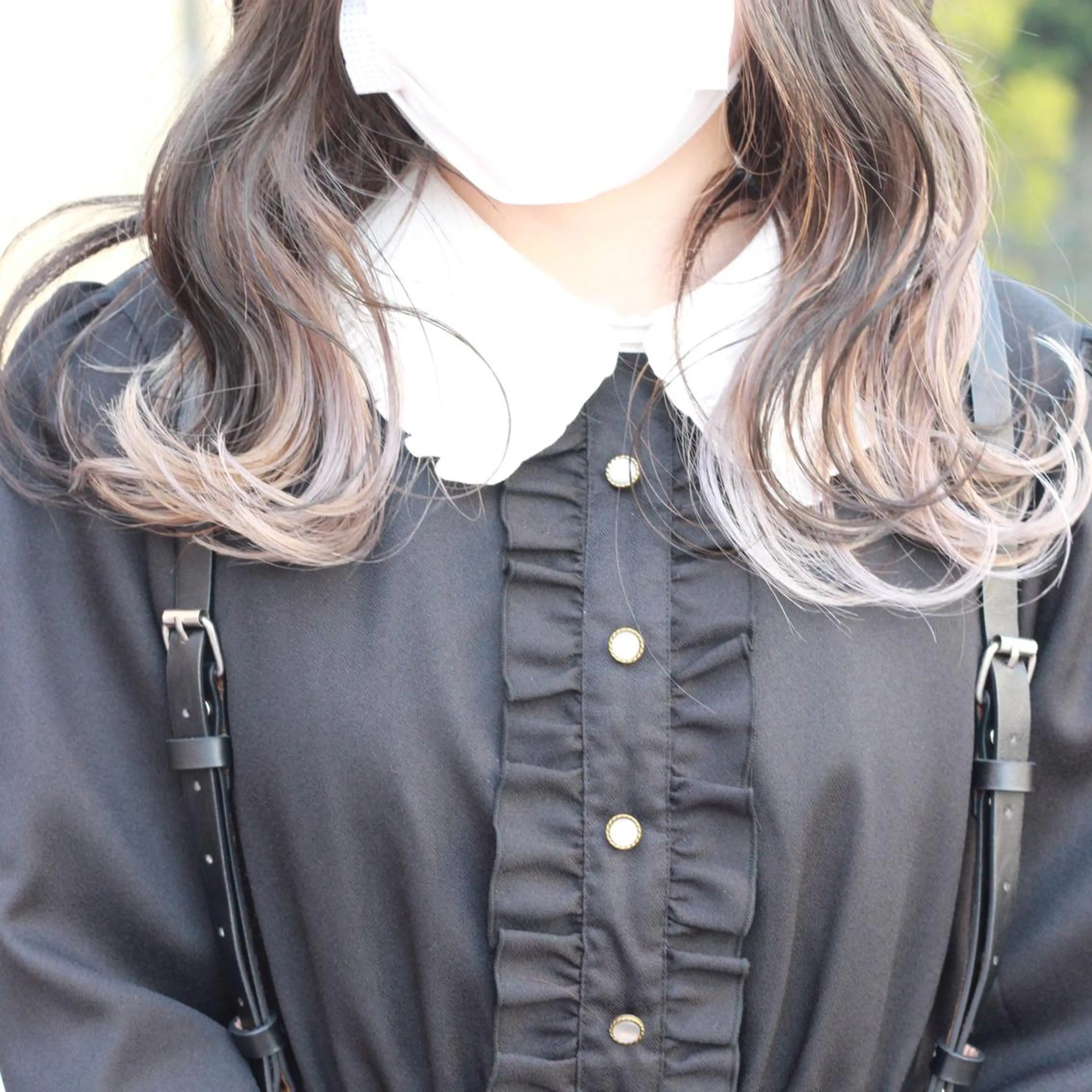 ロング カラー ベージュカラー インナーカラー シルバー シルバーベージュ ヘアカラー Viage （ビアージュ）のヘアスタイル