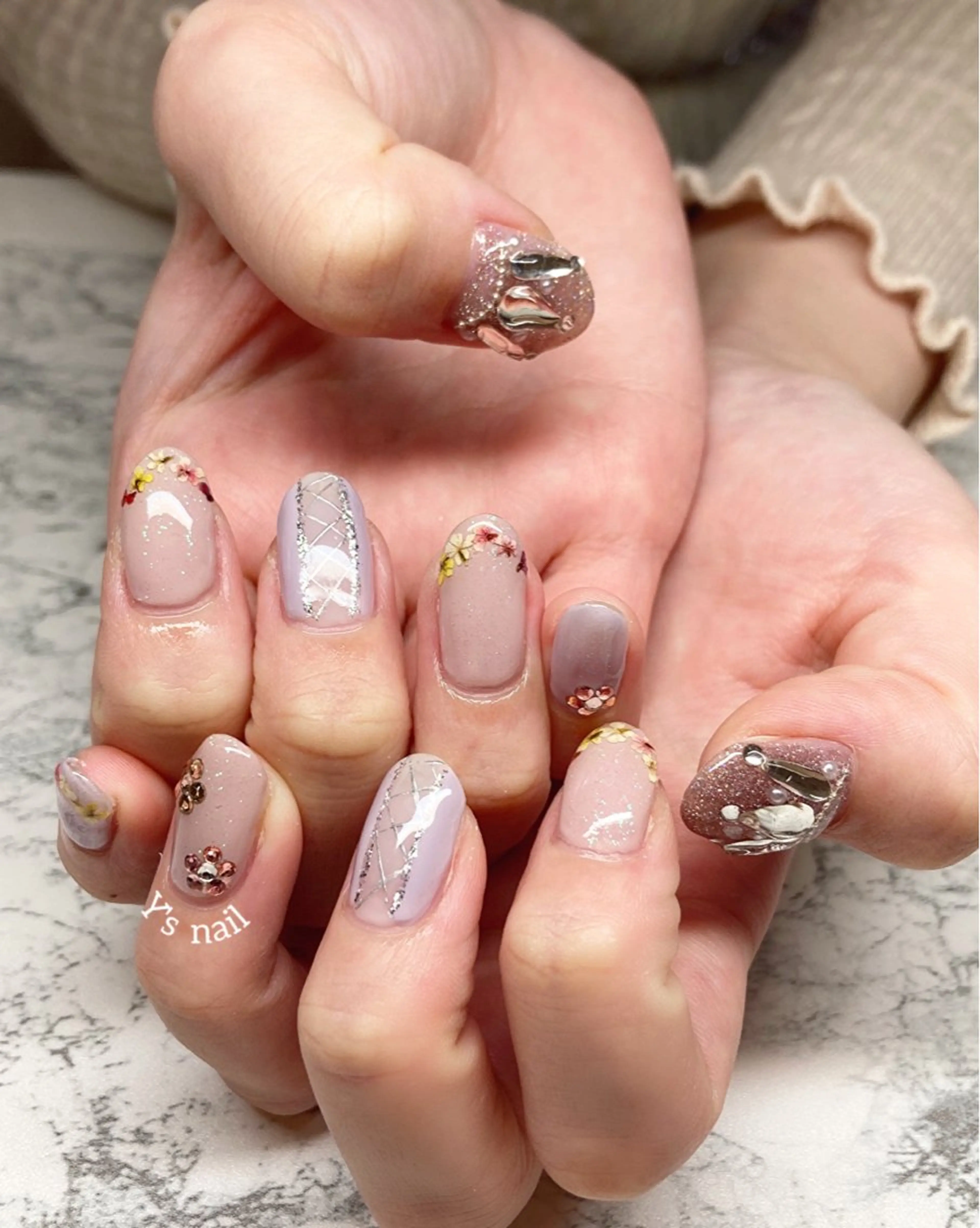 ネイル ハンドネイル 手書きが得意🖌️ Y’s  nailのネイルデザイン