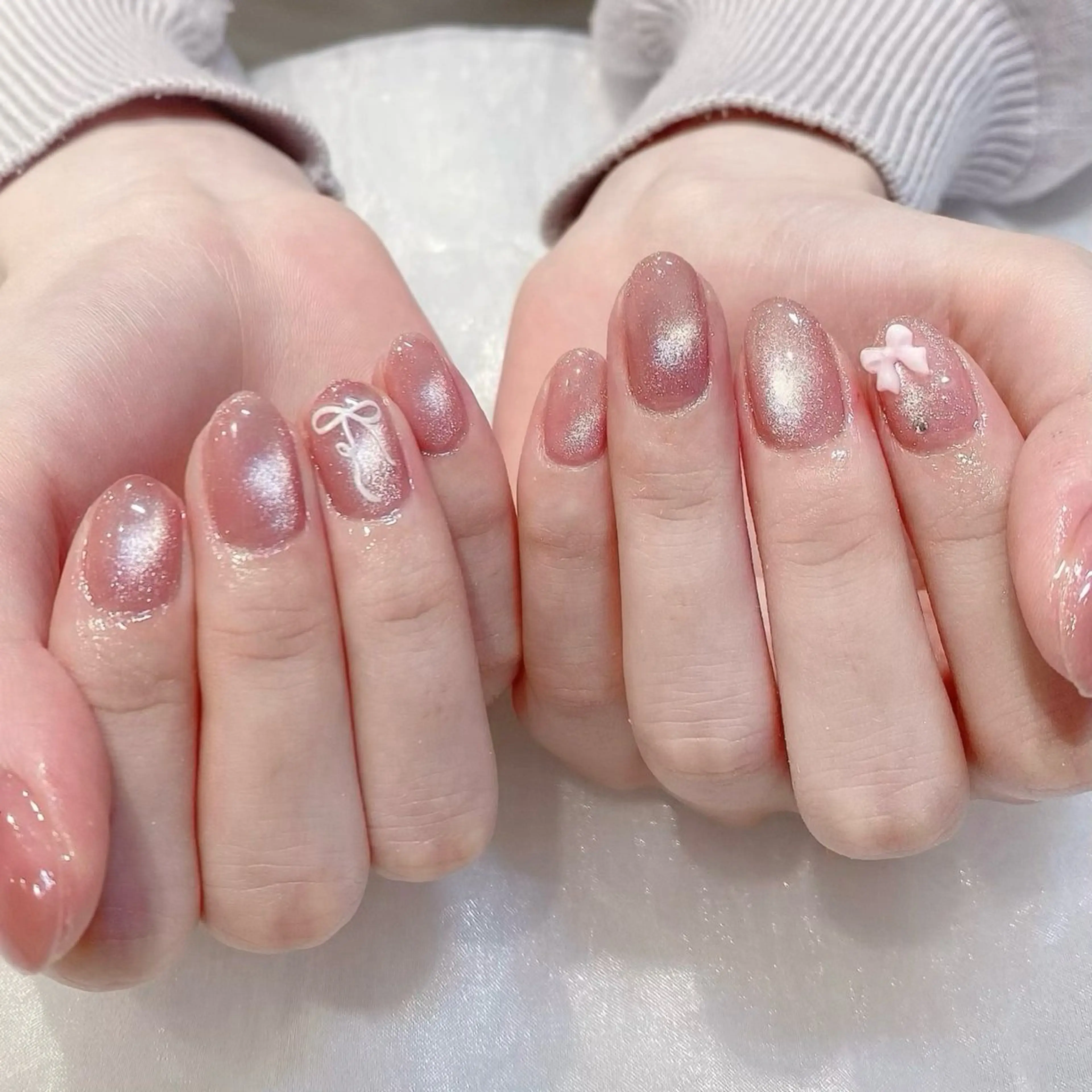 ネイル ガーリー キラキラネイル マグネットネイル オフィスネイル ワンカラーネイル ハンドネイル Sayaka 🎀のネイルデザイン