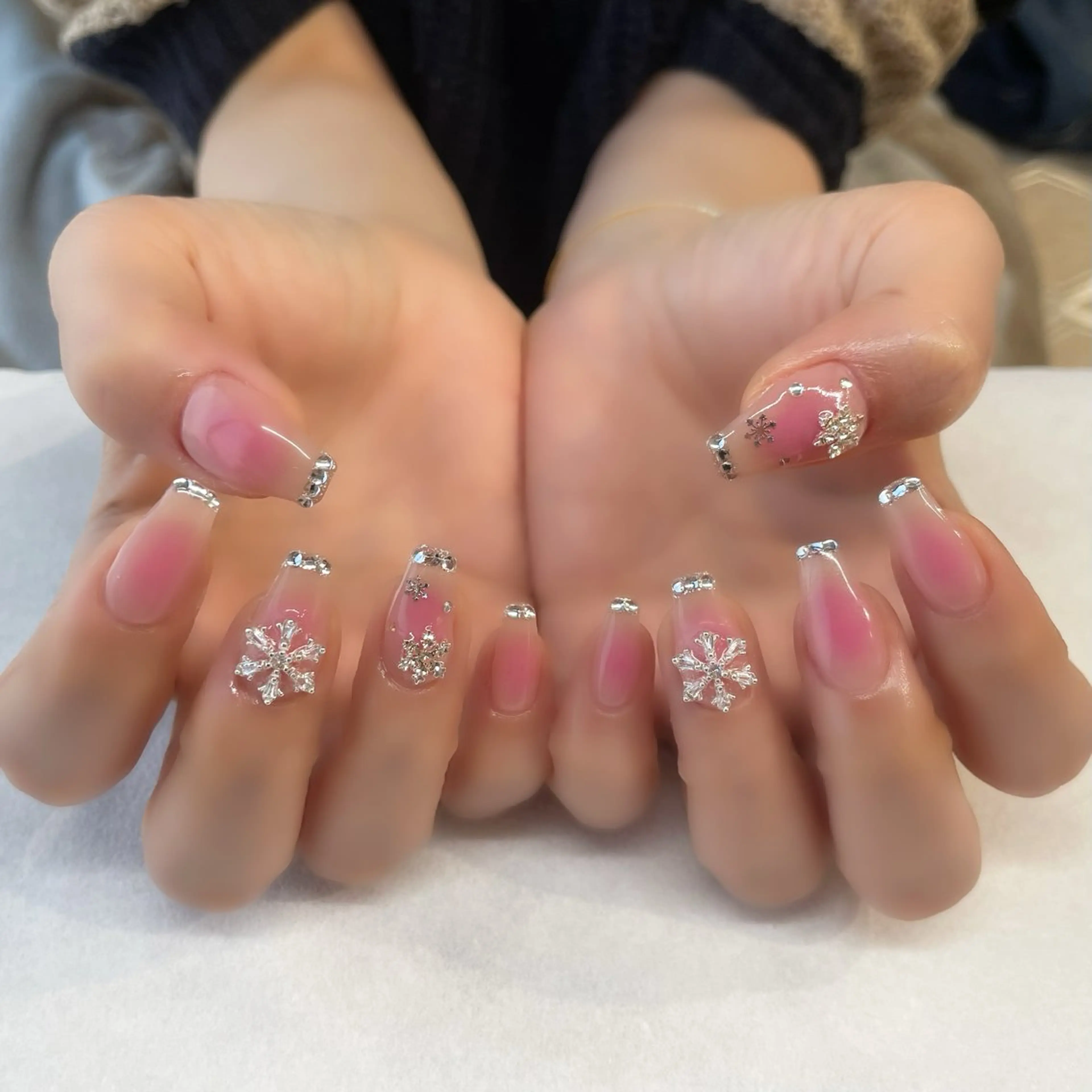 ネイル ハンドネイル 💎🐰 saki. m 🐰💎のネイルデザイン